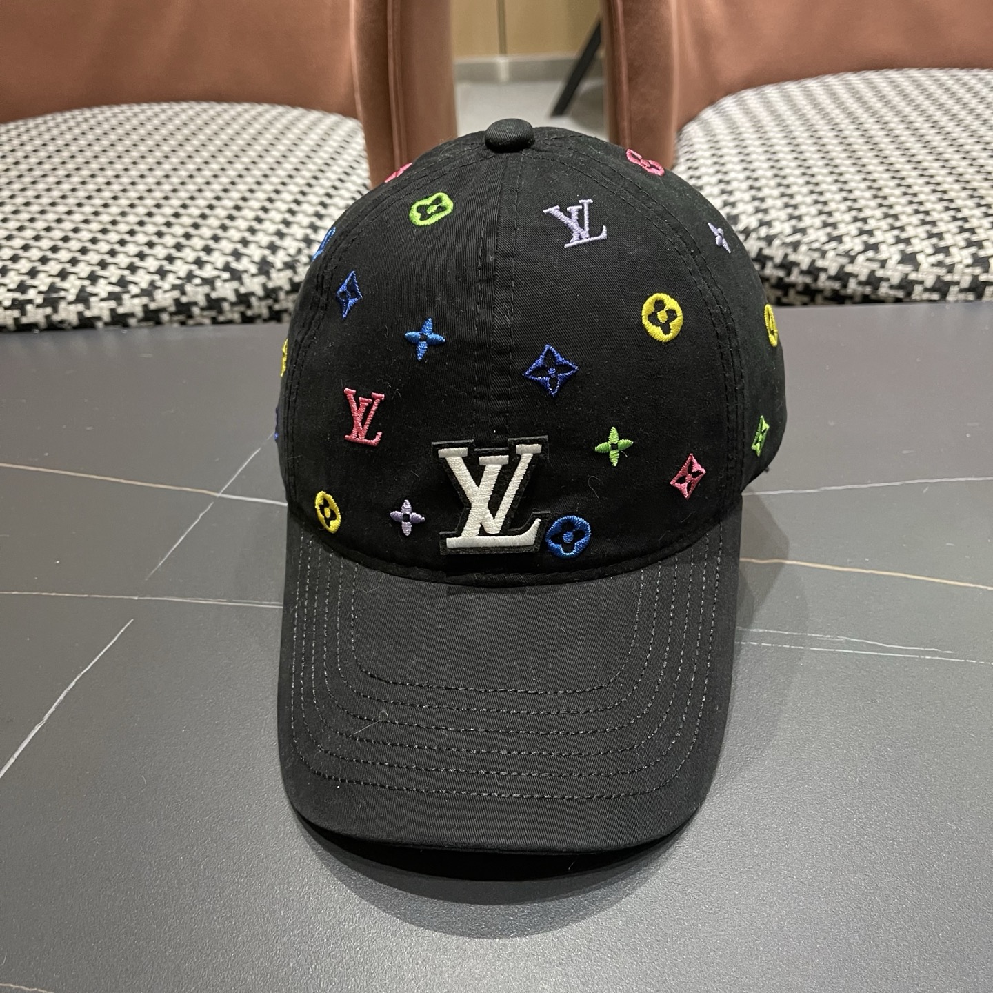 Lv路易威登新款棒球帽刺绣时尚男士帽子