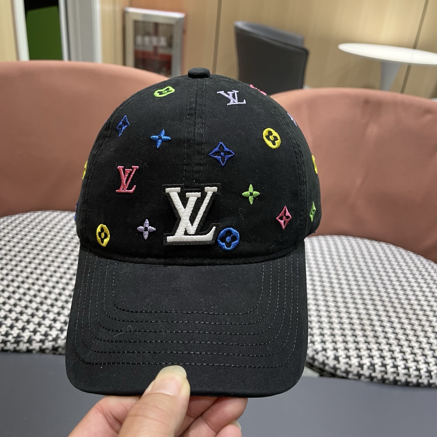Lv路易威登新款棒球帽刺绣时尚男士帽子