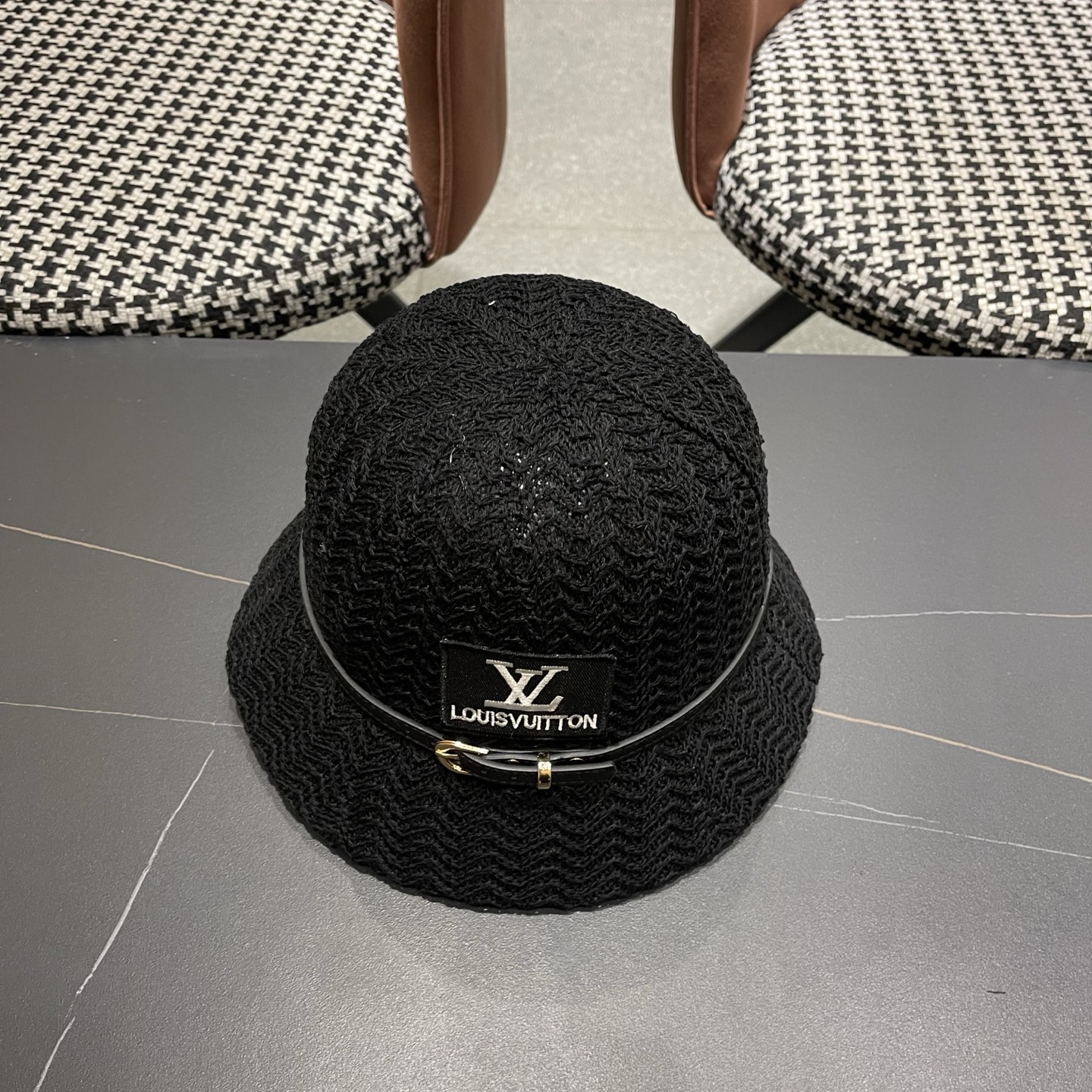 LV路易威登 渔夫帽韩版秋冬季女新款显脸小休闲百搭时尚波浪纹水桶帽盆帽