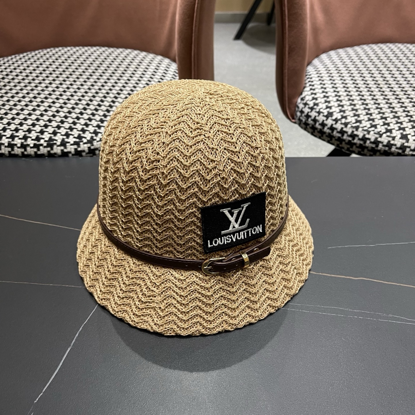 LV路易威登 渔夫帽韩版秋冬季女新款显脸小休闲百搭时尚波浪纹水桶帽盆帽