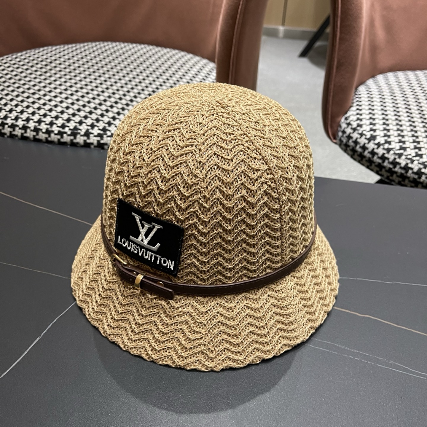 LV路易威登 渔夫帽韩版秋冬季女新款显脸小休闲百搭时尚波浪纹水桶帽盆帽