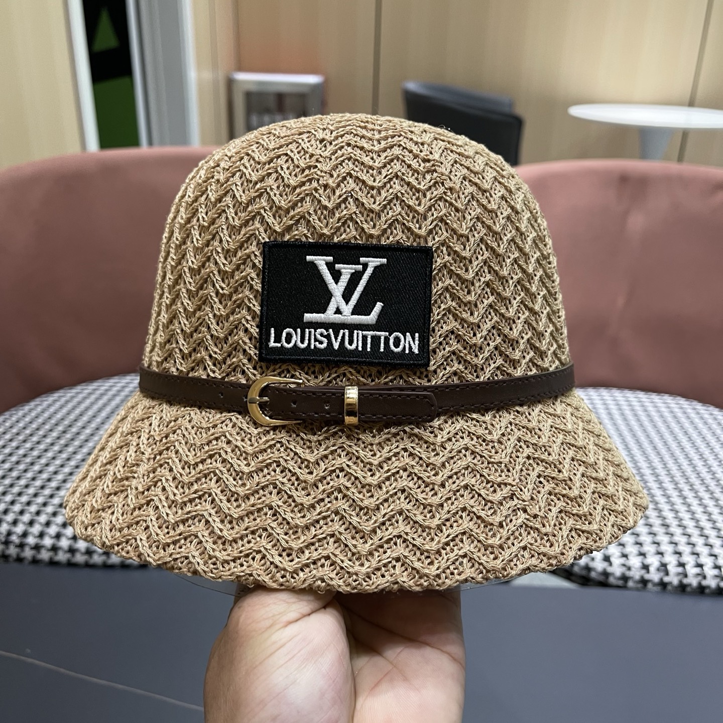 LV路易威登 渔夫帽韩版秋冬季女新款显脸小休闲百搭时尚波浪纹水桶帽盆帽