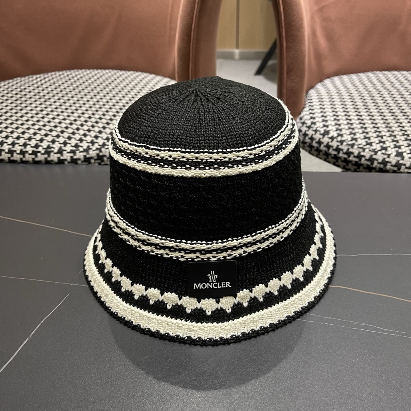 MONCLER（蒙口）夏季大檐防晒帽户外出游度假遮脸太阳帽草编撞色条纹镂空渔夫帽女