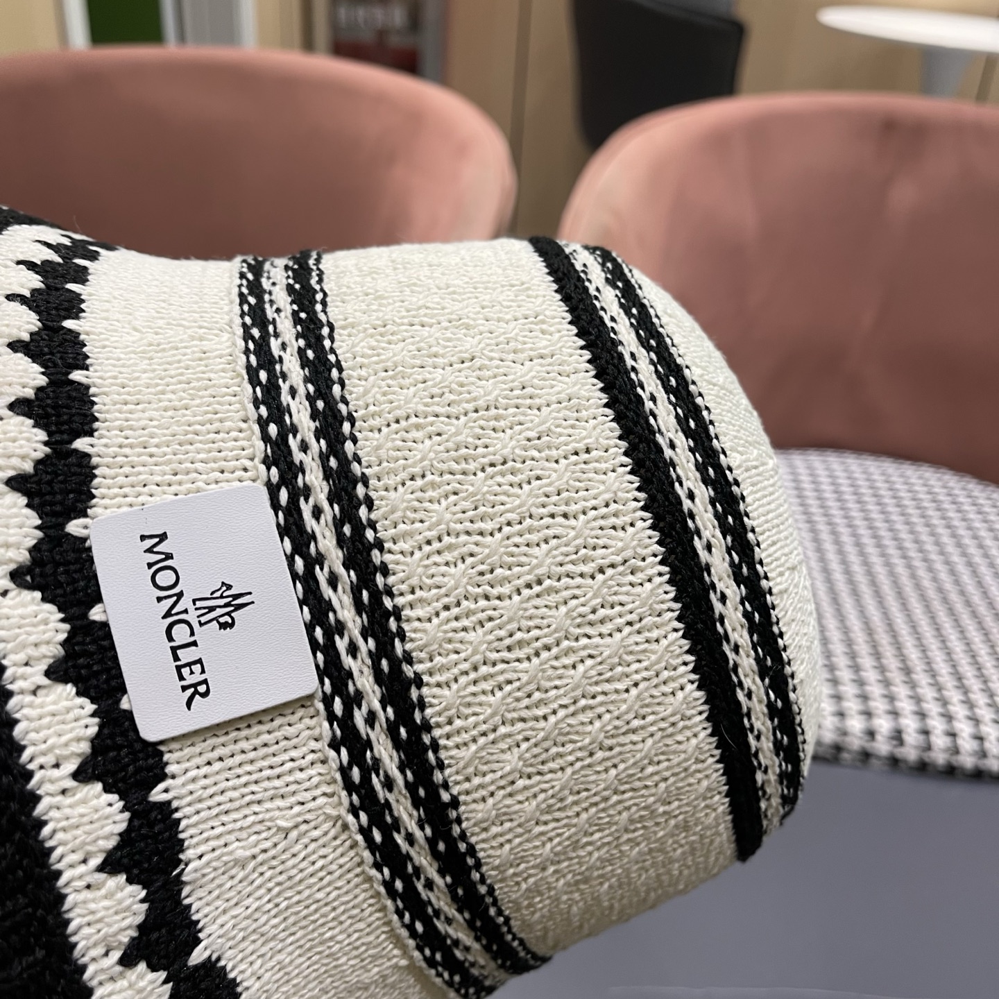 MONCLER（蒙口）夏季大檐防晒帽户外出游度假遮脸太阳帽草编撞色条纹镂空渔夫帽女