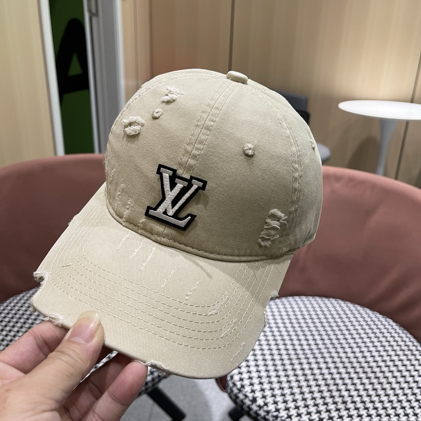 🧢路易威登棒球帽 LouisVuitton😍新款LV棒球帽，百搭款🤗男女通用！