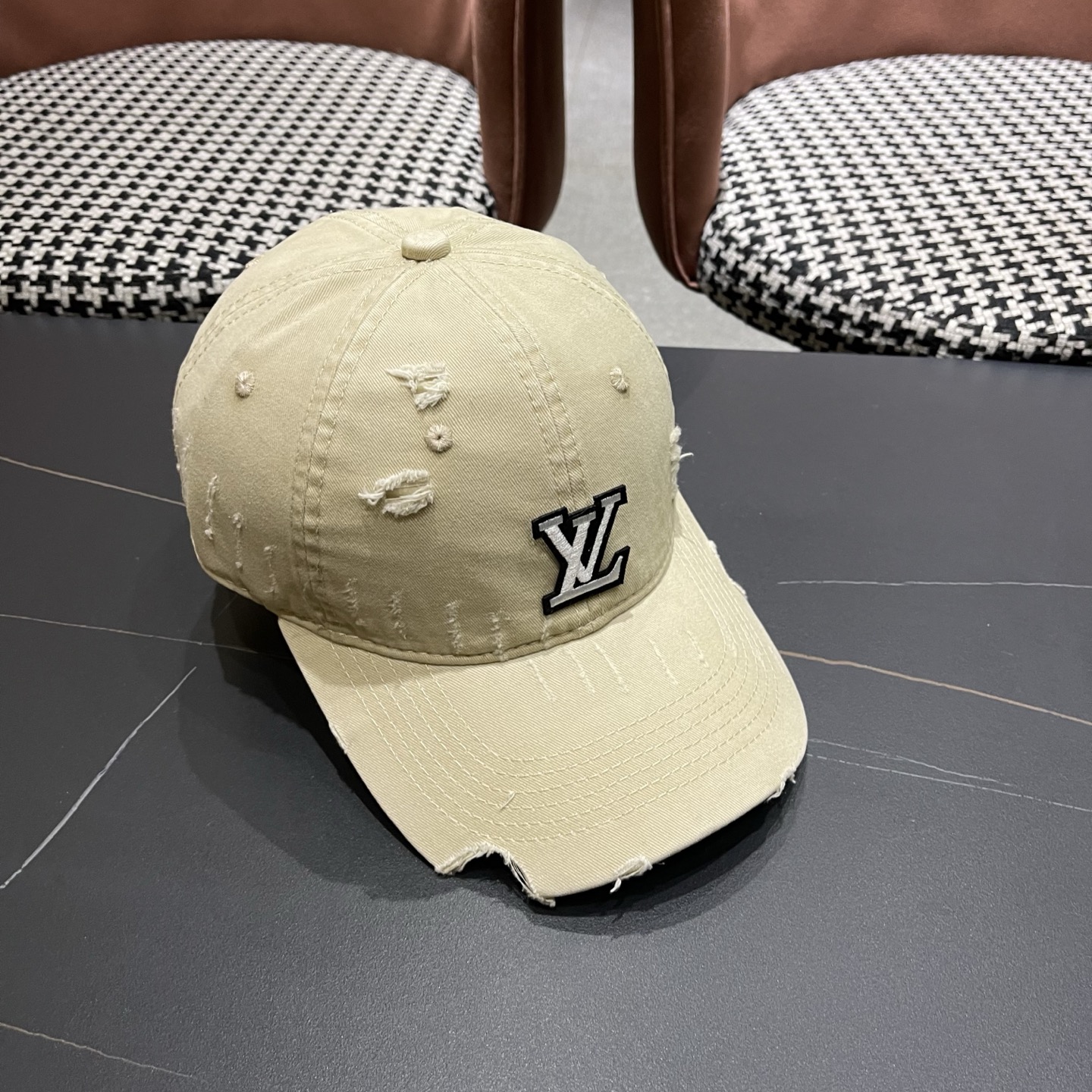 🧢路易威登棒球帽 LouisVuitton😍新款LV棒球帽，百搭款🤗男女通用！