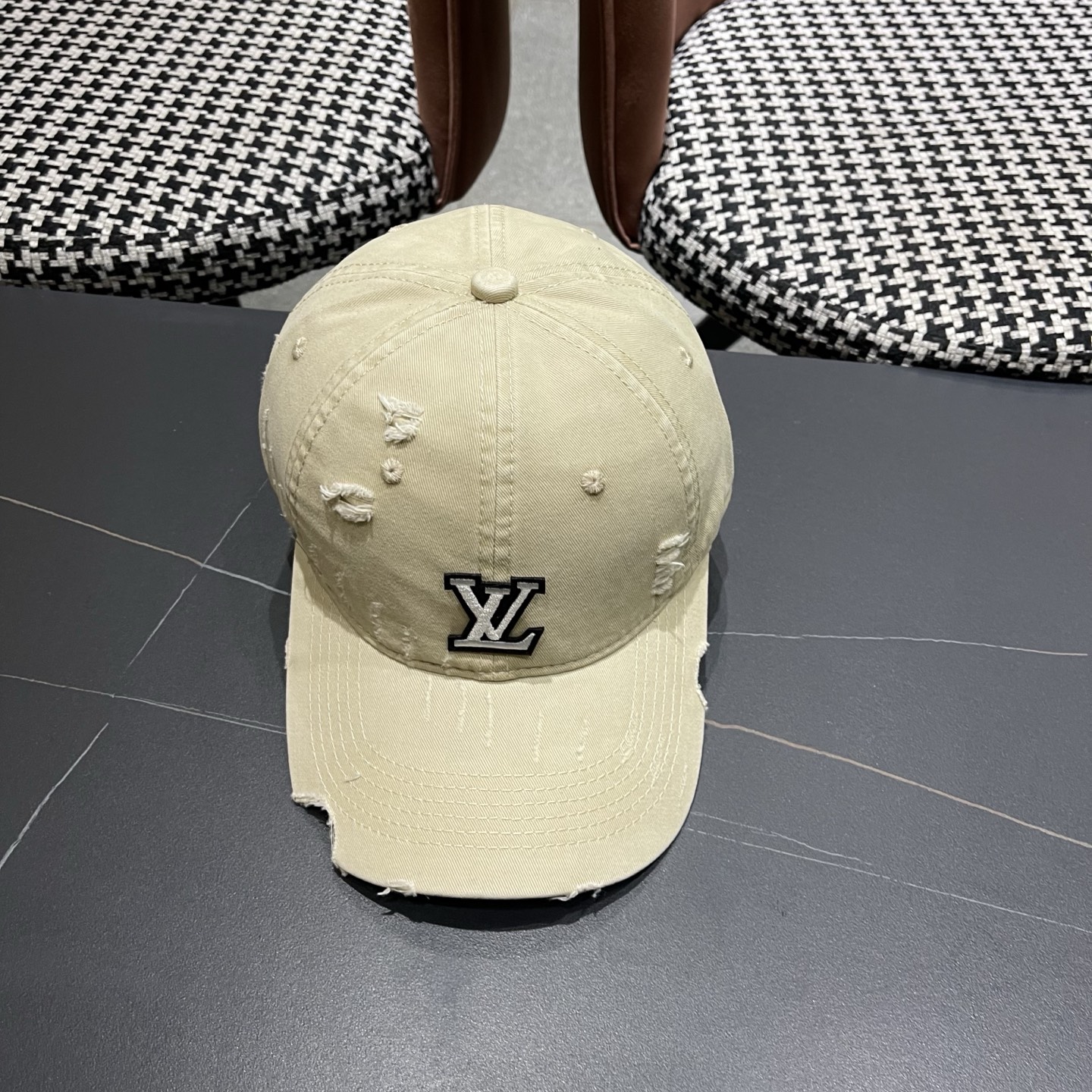 🧢路易威登棒球帽 LouisVuitton😍新款LV棒球帽，百搭款🤗男女通用！
