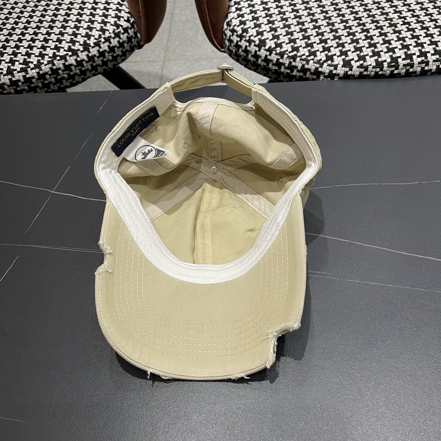 🧢路易威登棒球帽 LouisVuitton😍新款LV棒球帽，百搭款🤗男女通用！