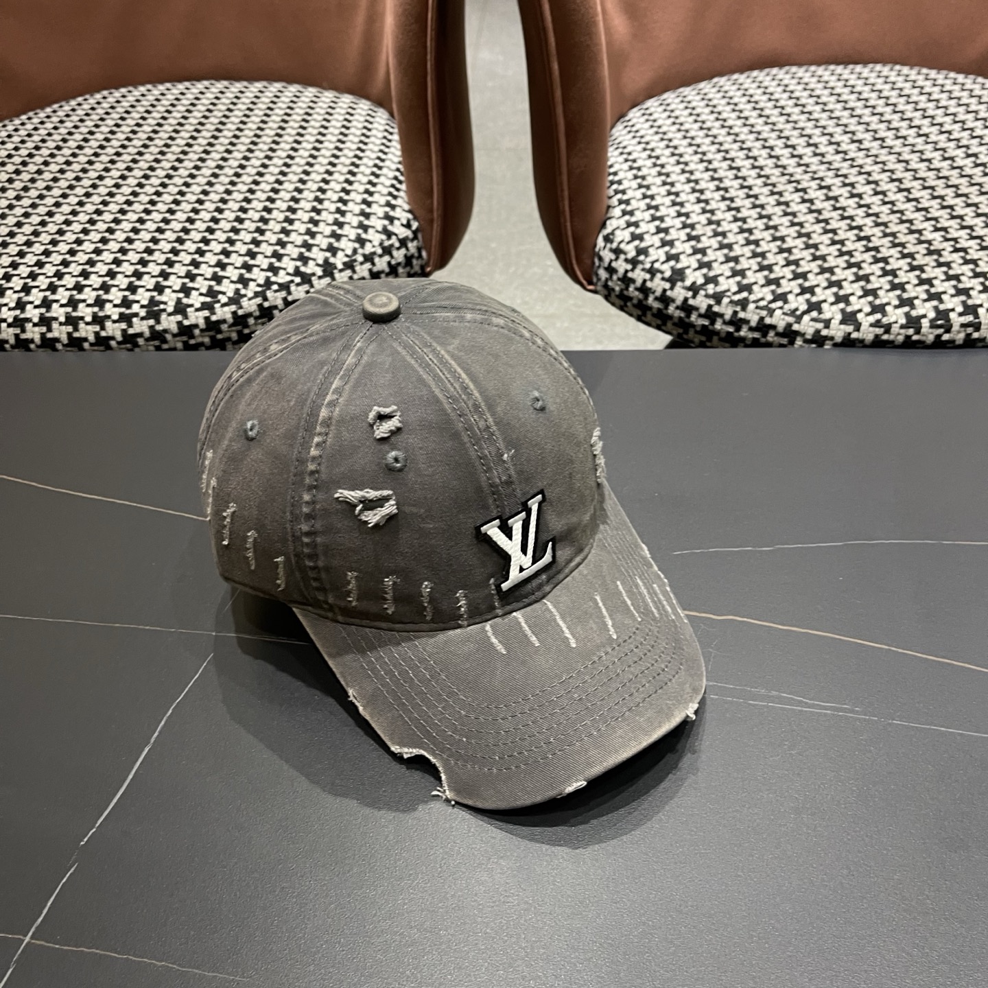 🧢路易威登棒球帽 LouisVuitton😍新款LV棒球帽，百搭款🤗男女通用！