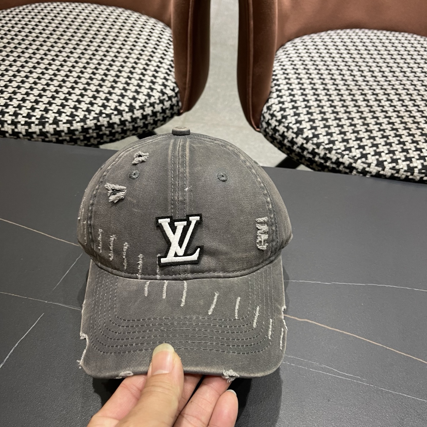 🧢路易威登棒球帽 LouisVuitton😍新款LV棒球帽，百搭款🤗男女通用！