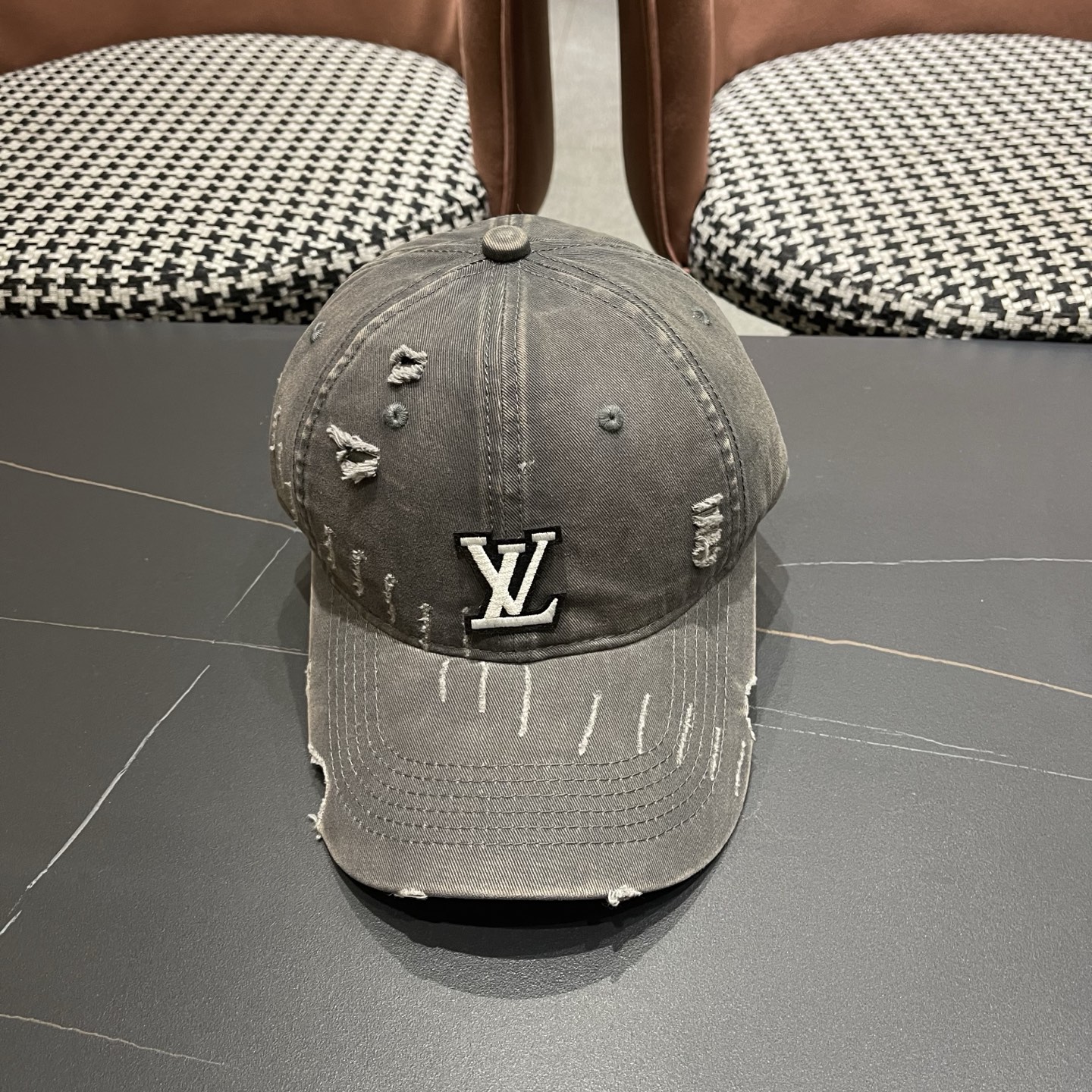 🧢路易威登棒球帽 LouisVuitton😍新款LV棒球帽，百搭款🤗男女通用！