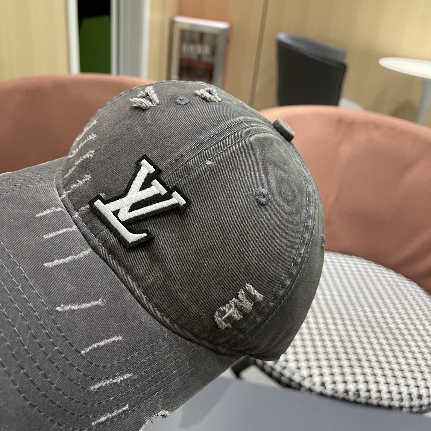 🧢路易威登棒球帽 LouisVuitton😍新款LV棒球帽，百搭款🤗男女通用！