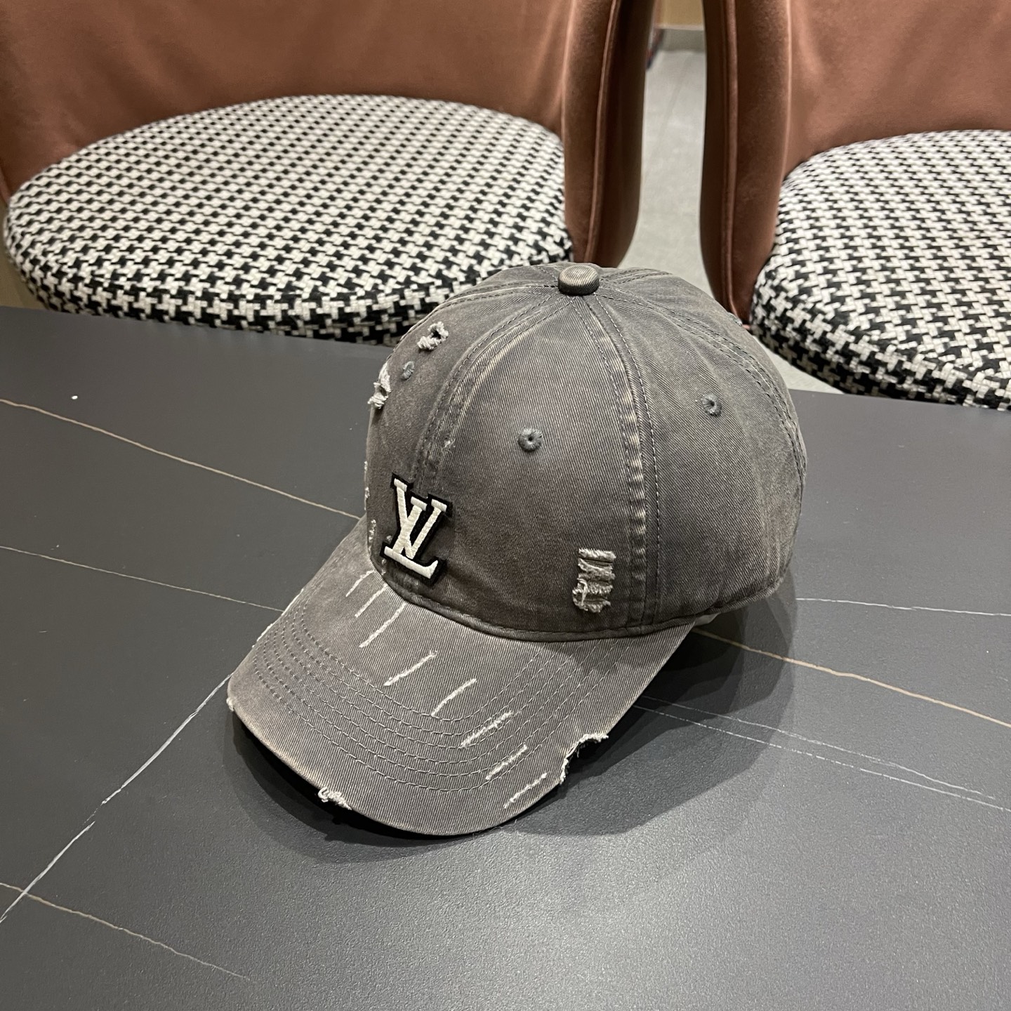 🧢路易威登棒球帽 LouisVuitton😍新款LV棒球帽，百搭款🤗男女通用！