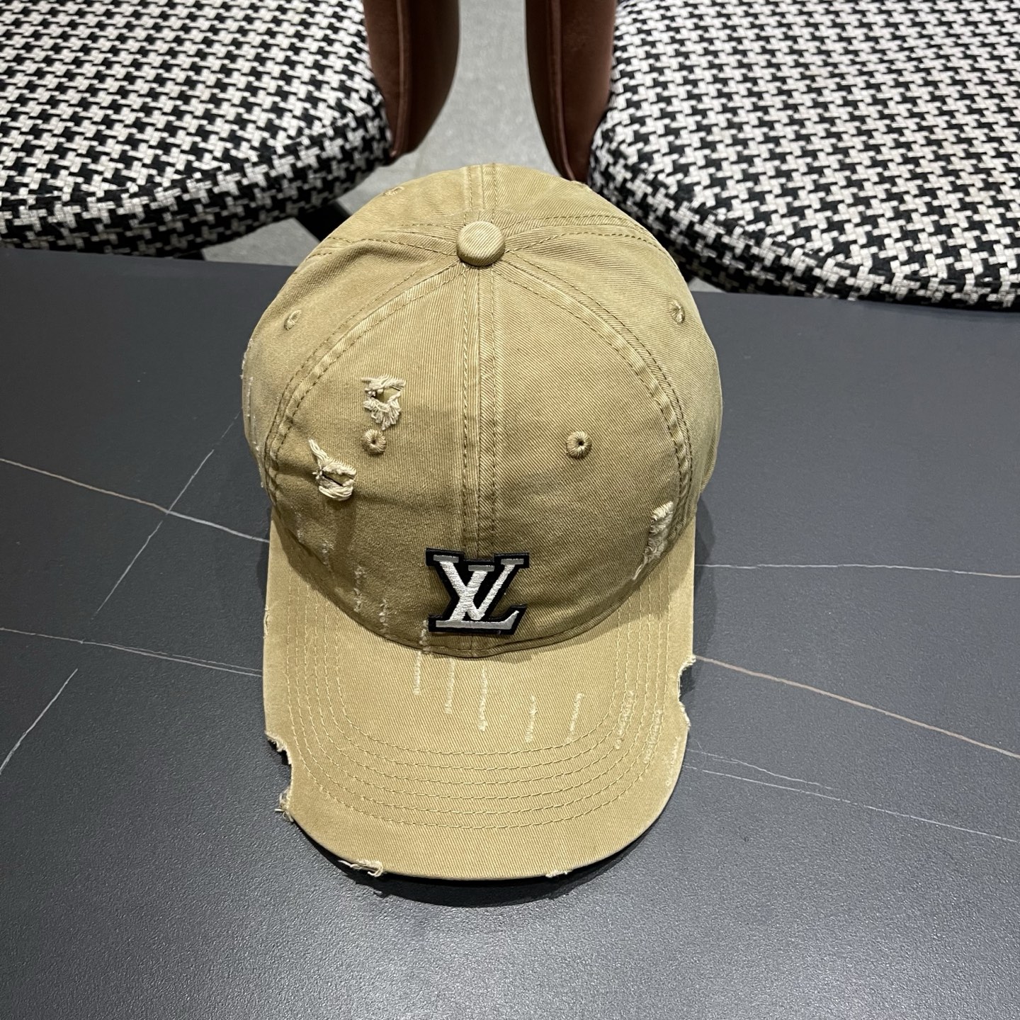 🧢路易威登棒球帽 LouisVuitton😍新款LV棒球帽，百搭款🤗男女通用！