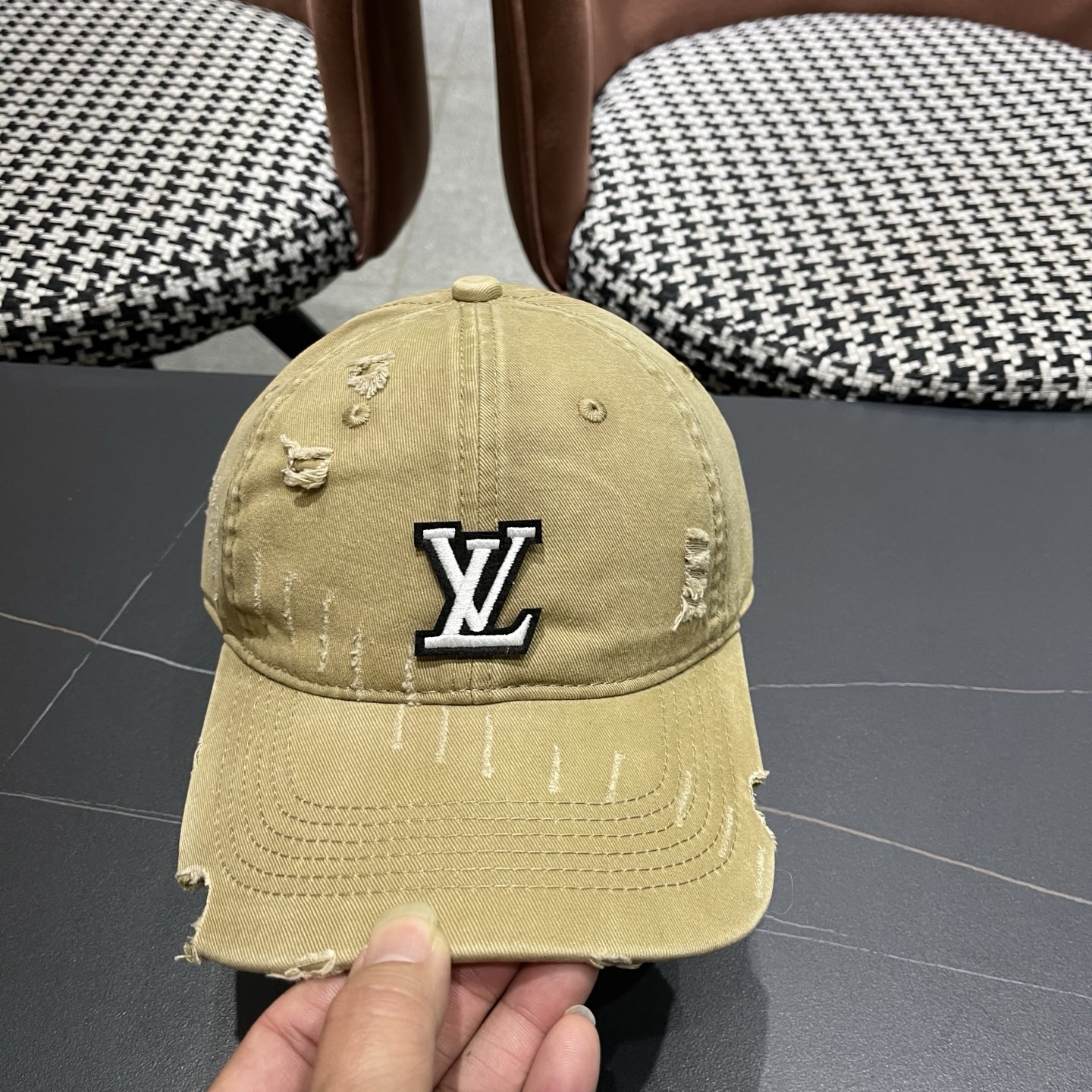 🧢路易威登棒球帽 LouisVuitton😍新款LV棒球帽，百搭款🤗男女通用！