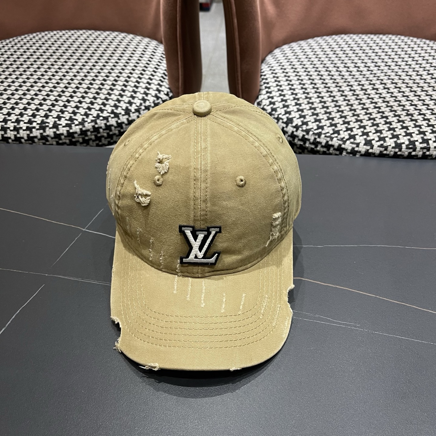 🧢路易威登棒球帽 LouisVuitton😍新款LV棒球帽，百搭款🤗男女通用！