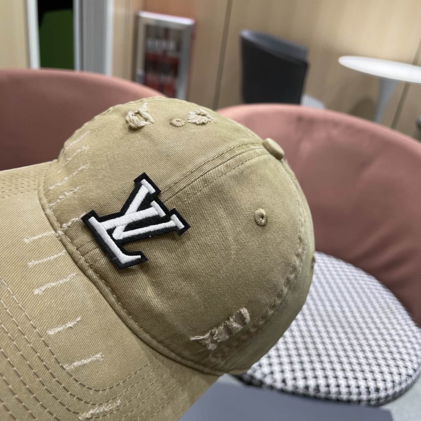 🧢路易威登棒球帽 LouisVuitton😍新款LV棒球帽，百搭款🤗男女通用！