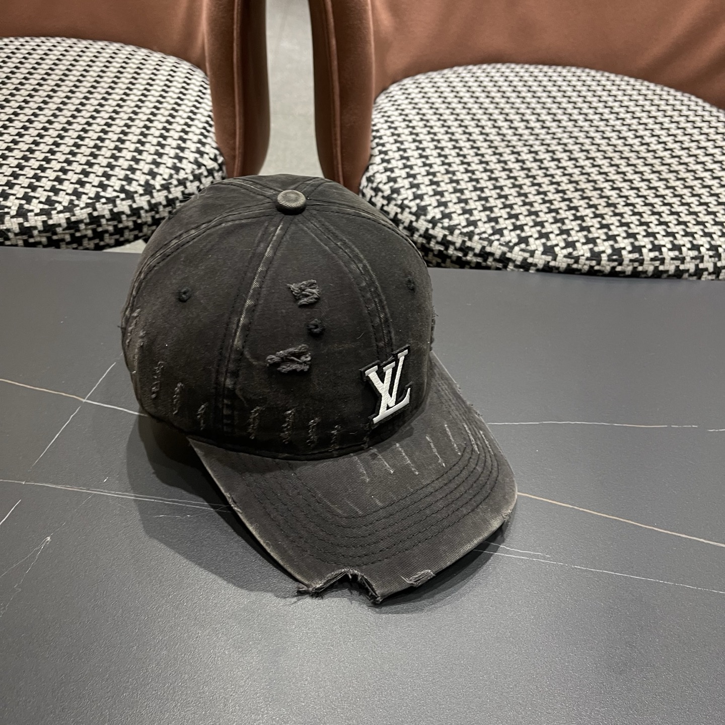 🧢路易威登棒球帽 LouisVuitton😍新款LV棒球帽，百搭款🤗男女通用！