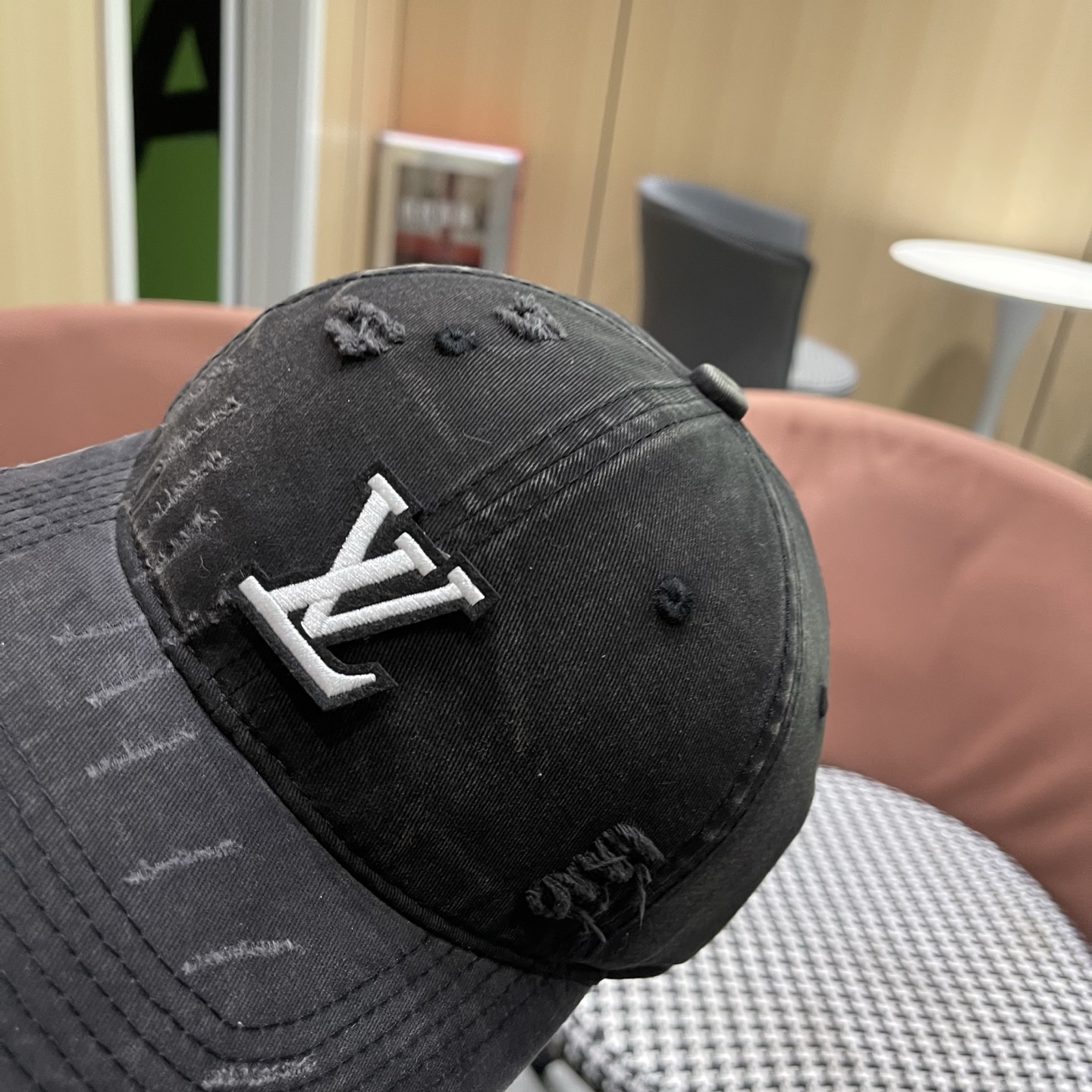 🧢路易威登棒球帽 LouisVuitton😍新款LV棒球帽，百搭款🤗男女通用！