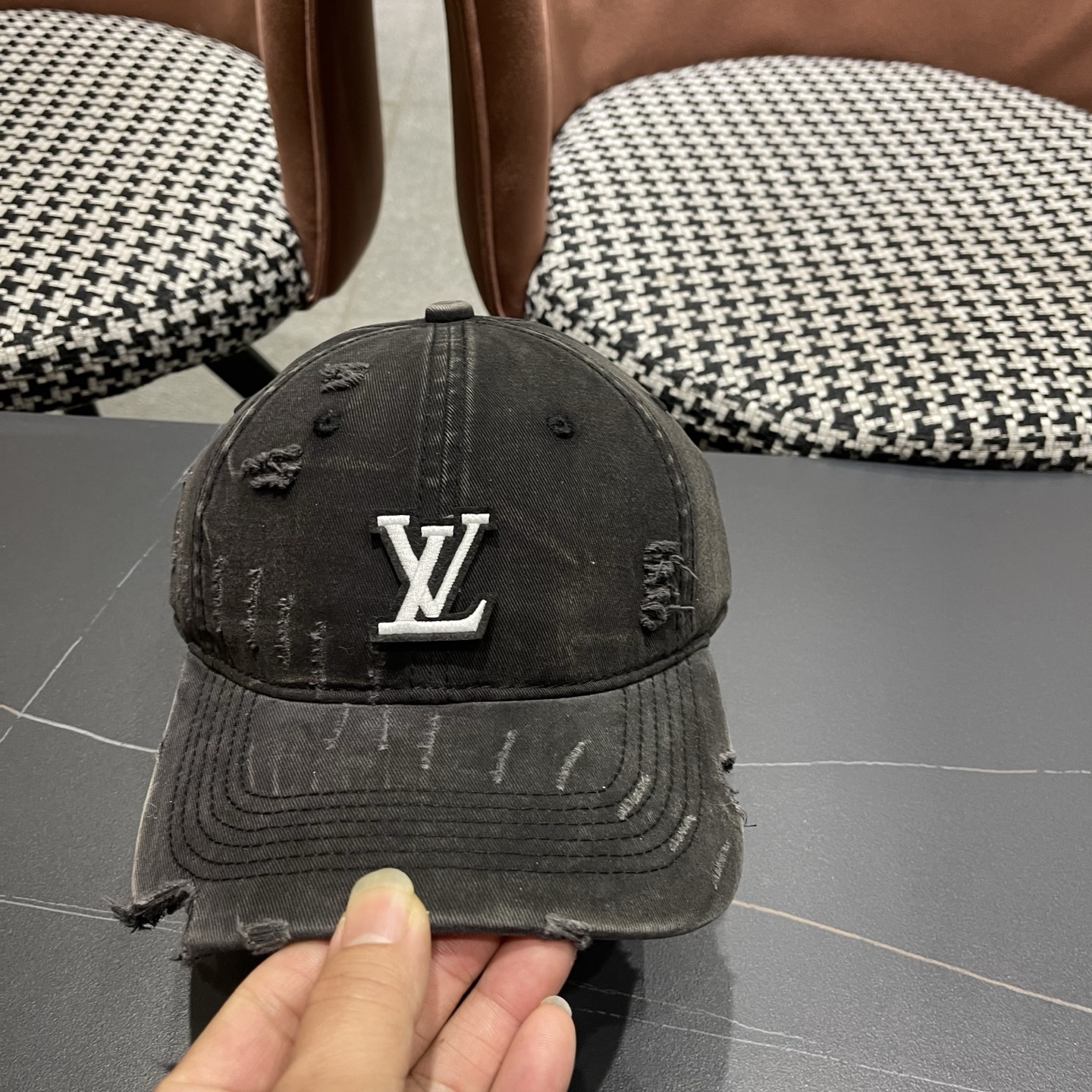 🧢路易威登棒球帽 LouisVuitton😍新款LV棒球帽，百搭款🤗男女通用！