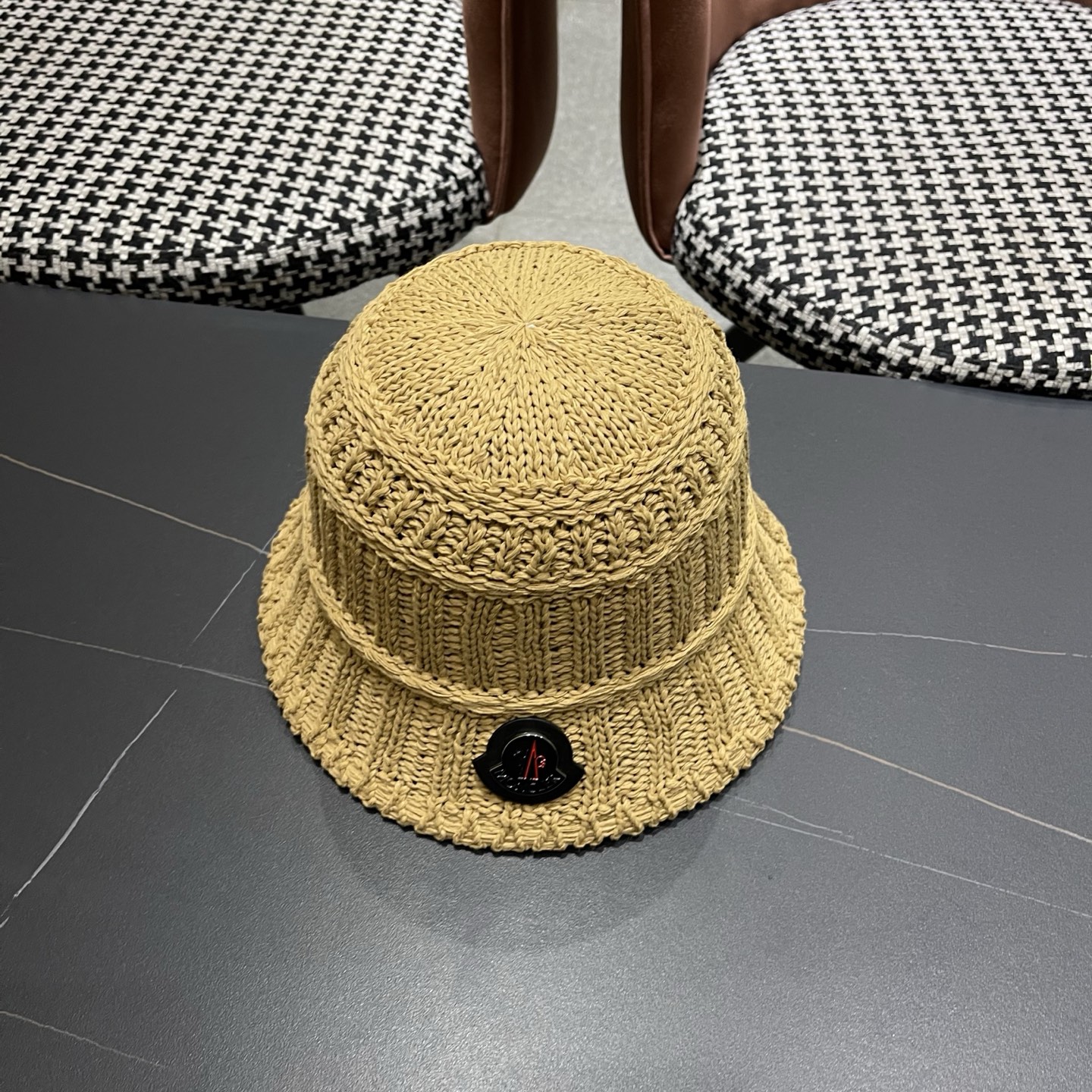 MONCLER（蒙口）夏日小清新草编渔夫帽女韩系镂空编织草帽海边遮阳水桶防晒帽子