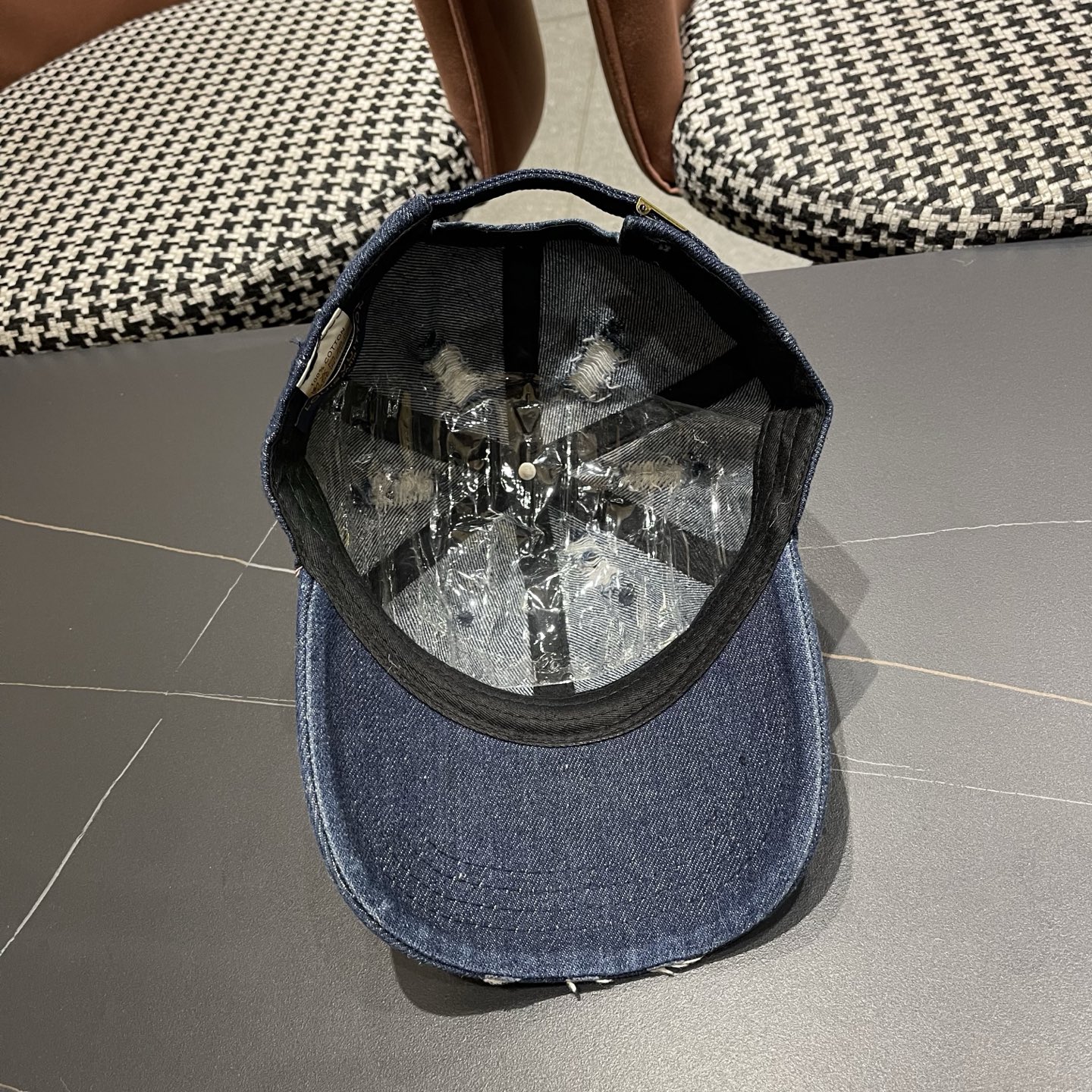 LV路易威登棒球帽火爆技术升级，风街头风十足，更符合现在时尚小哥哥小姐姐
