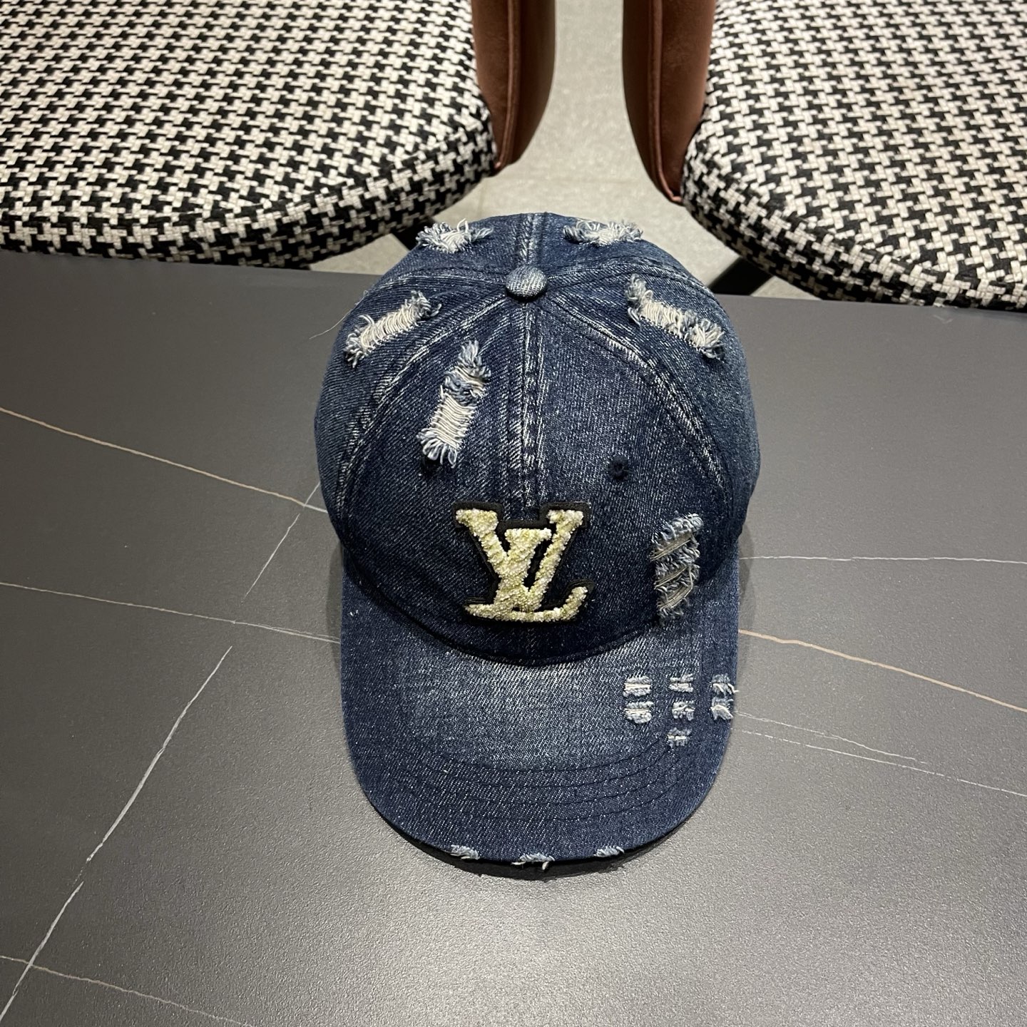 LV路易威登棒球帽火爆技术升级，风街头风十足，更符合现在时尚小哥哥小姐姐
