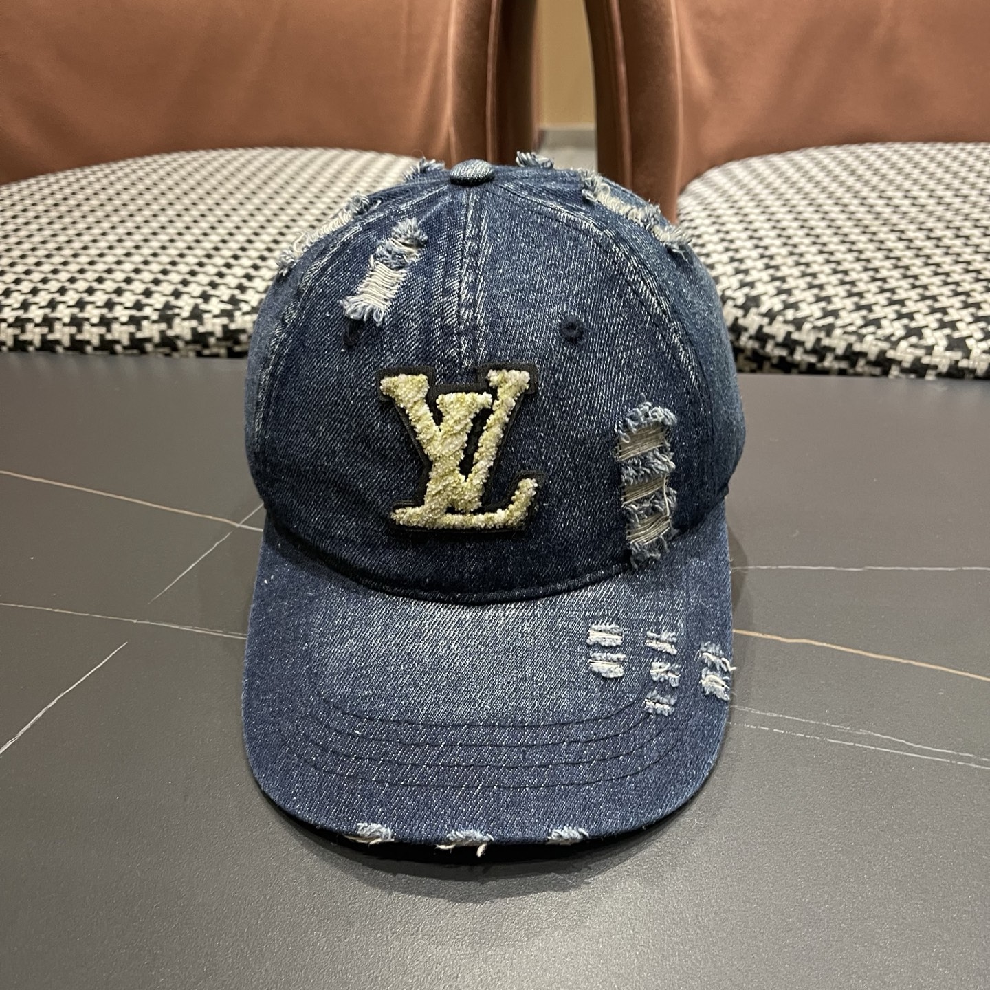 LV路易威登棒球帽火爆技术升级，风街头风十足，更符合现在时尚小哥哥小姐姐