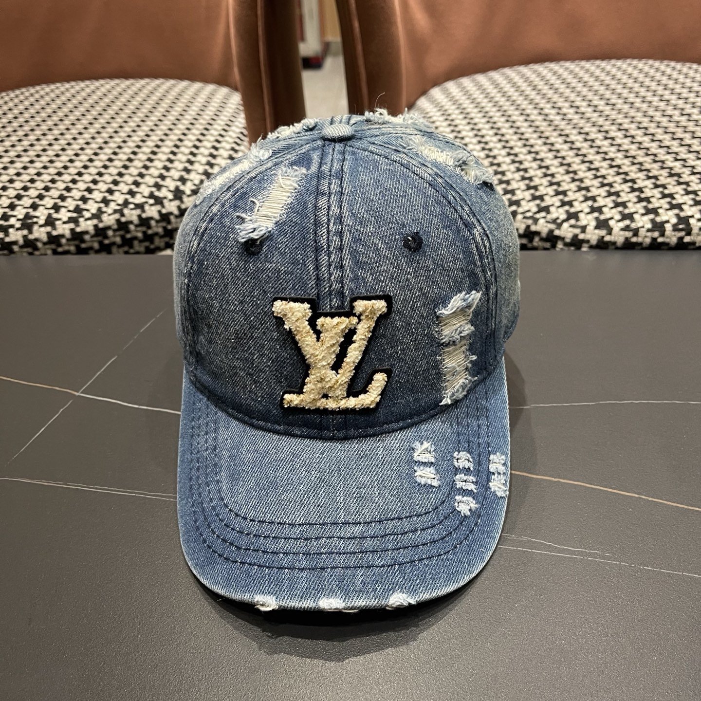 LV路易威登棒球帽火爆技术升级，风街头风十足，更符合现在时尚小哥哥小姐姐