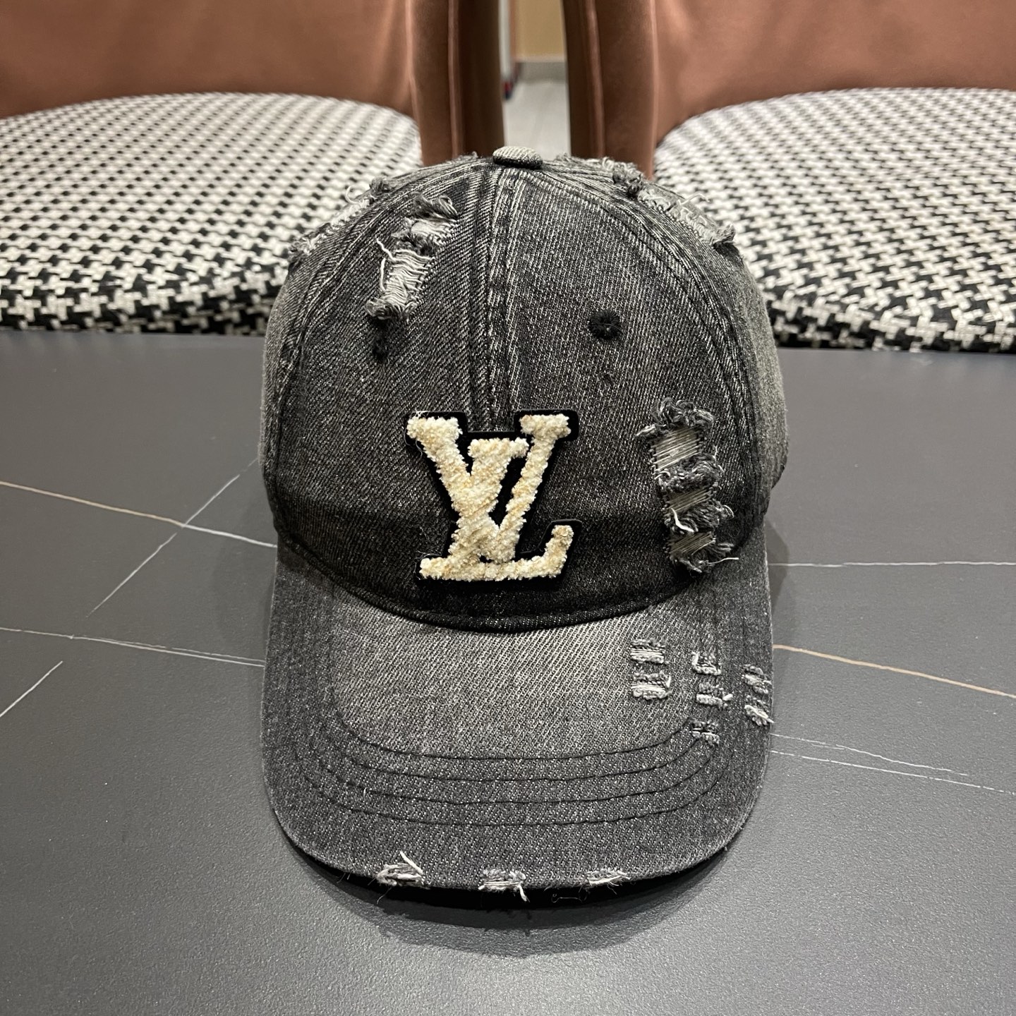 LV路易威登棒球帽火爆技术升级，风街头风十足，更符合现在时尚小哥哥小姐姐