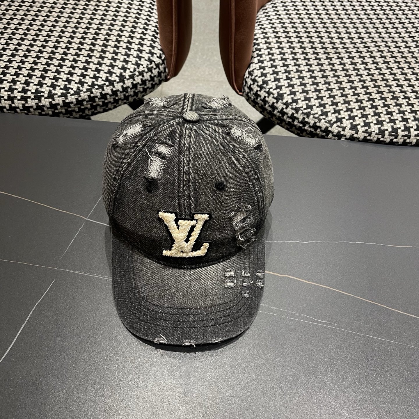 LV路易威登棒球帽火爆技术升级，风街头风十足，更符合现在时尚小哥哥小姐姐