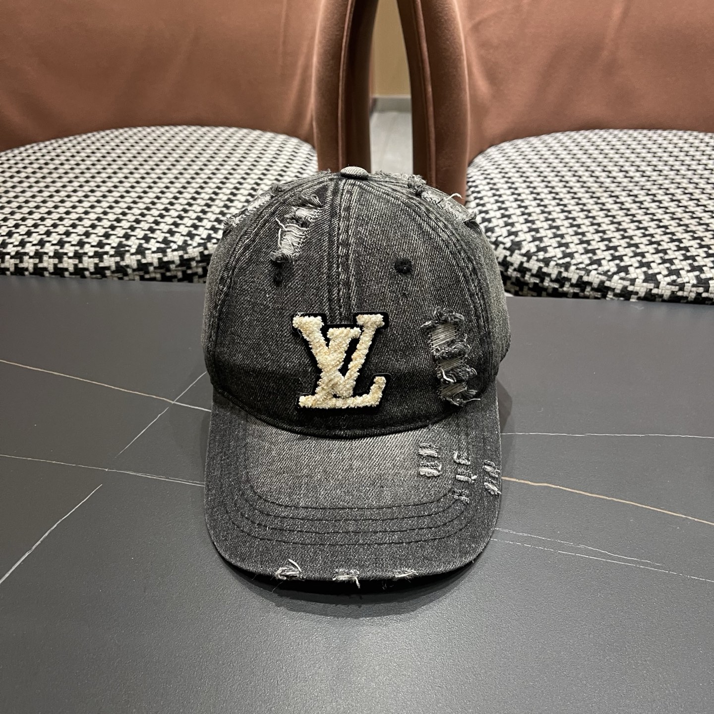 LV路易威登棒球帽火爆技术升级，风街头风十足，更符合现在时尚小哥哥小姐姐