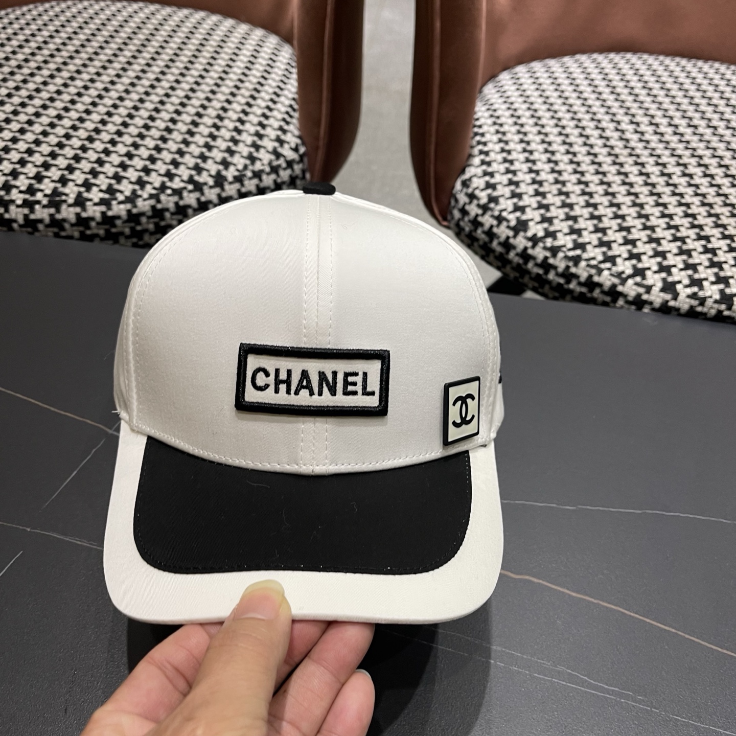 CHANEL 香奈儿 原单新款棒球帽 简约大气👍休闲时尚潮流又有范👍百搭款！