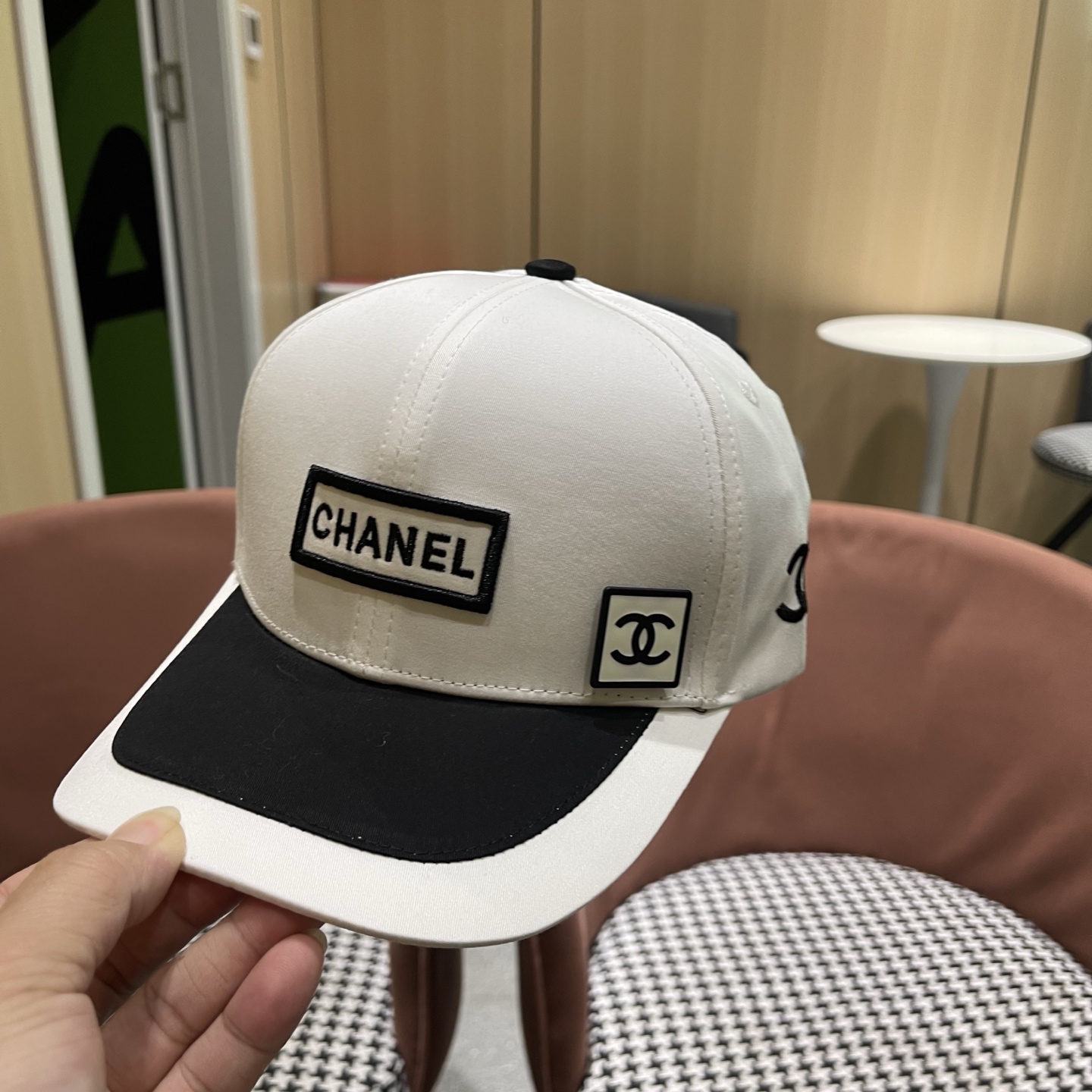 CHANEL 香奈儿 原单新款棒球帽 简约大气👍休闲时尚潮流又有范👍百搭款！
