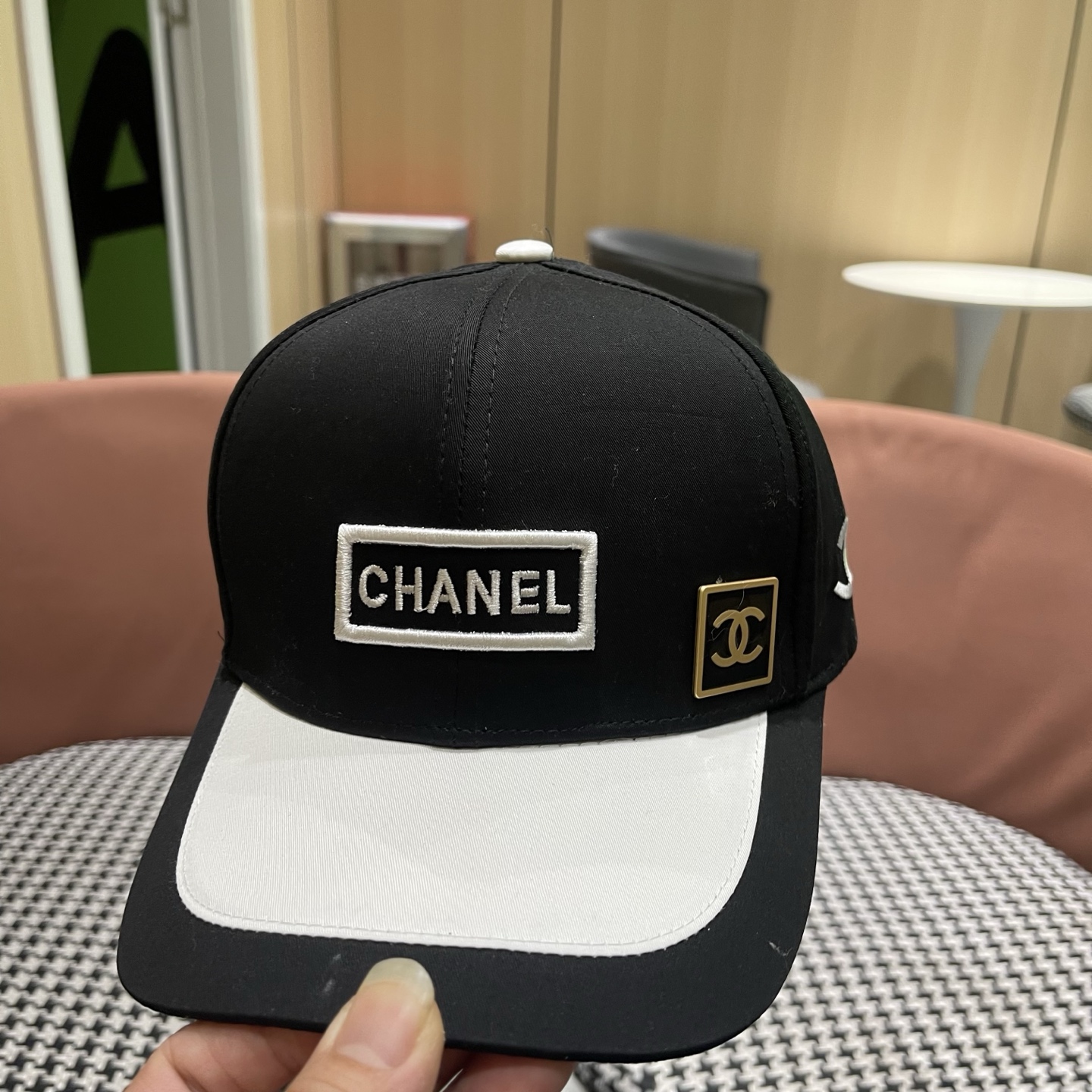 CHANEL 香奈儿 原单新款棒球帽 简约大气👍休闲时尚潮流又有范👍百搭款！