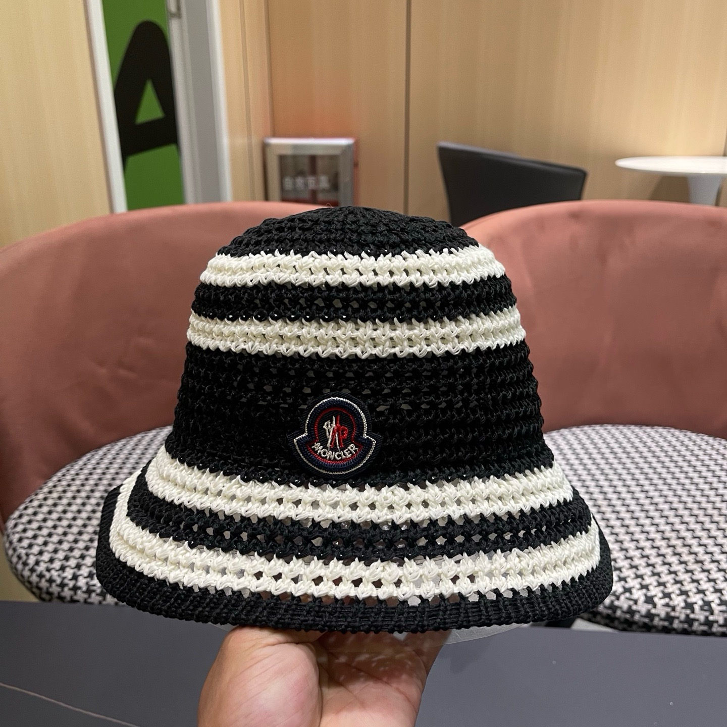MONCLER（蒙口）日系草编条纹渔夫帽女新款夏季镂空透气显脸小盆帽遮阳防晒帽