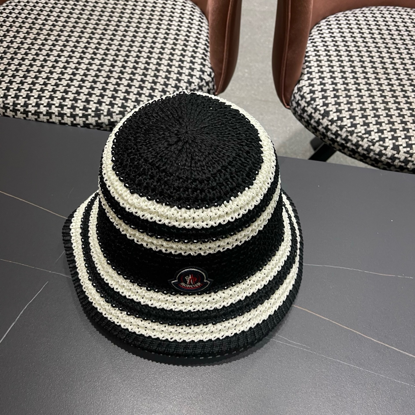 MONCLER（蒙口）日系草编条纹渔夫帽女新款夏季镂空透气显脸小盆帽遮阳防晒帽
