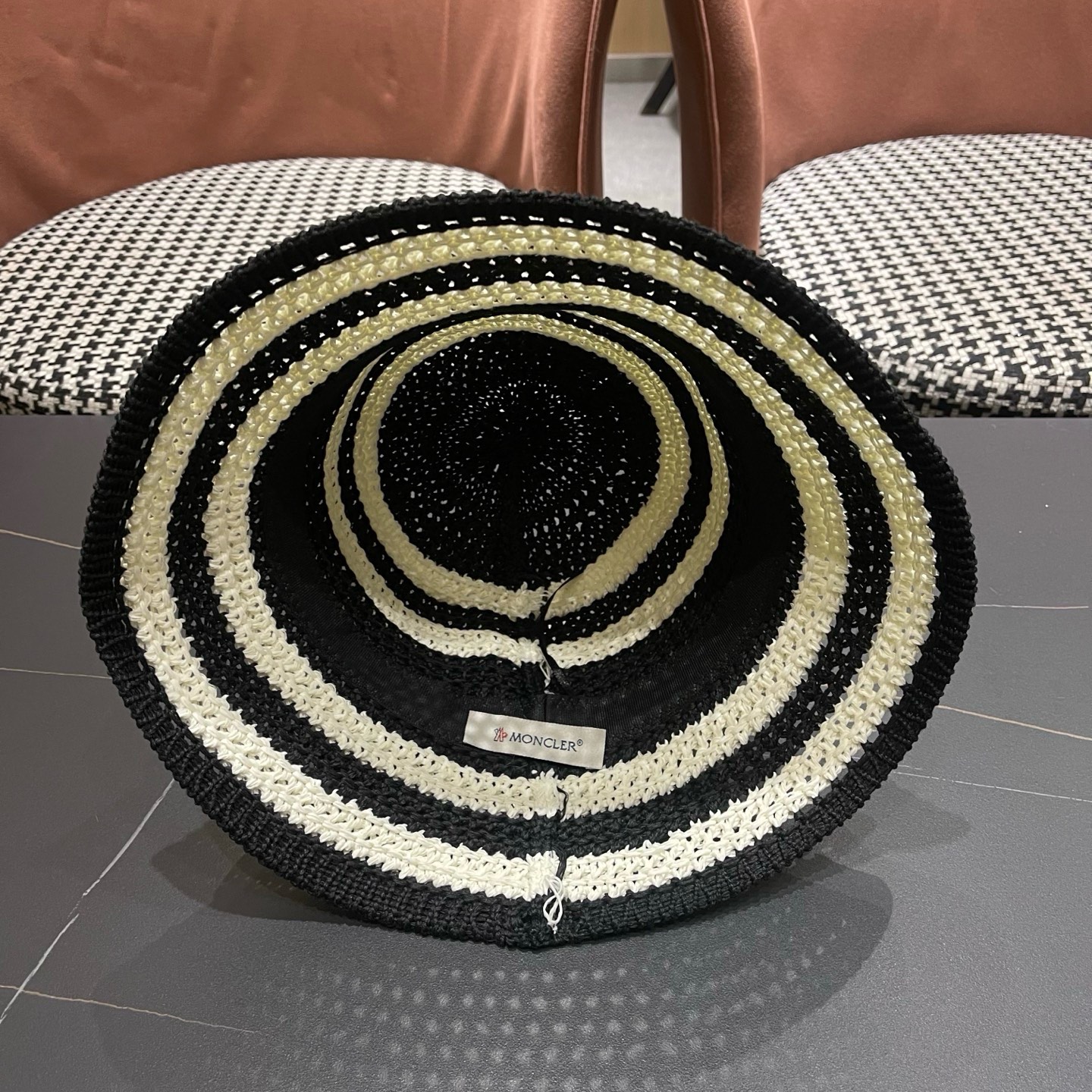 MONCLER（蒙口）日系草编条纹渔夫帽女新款夏季镂空透气显脸小盆帽遮阳防晒帽
