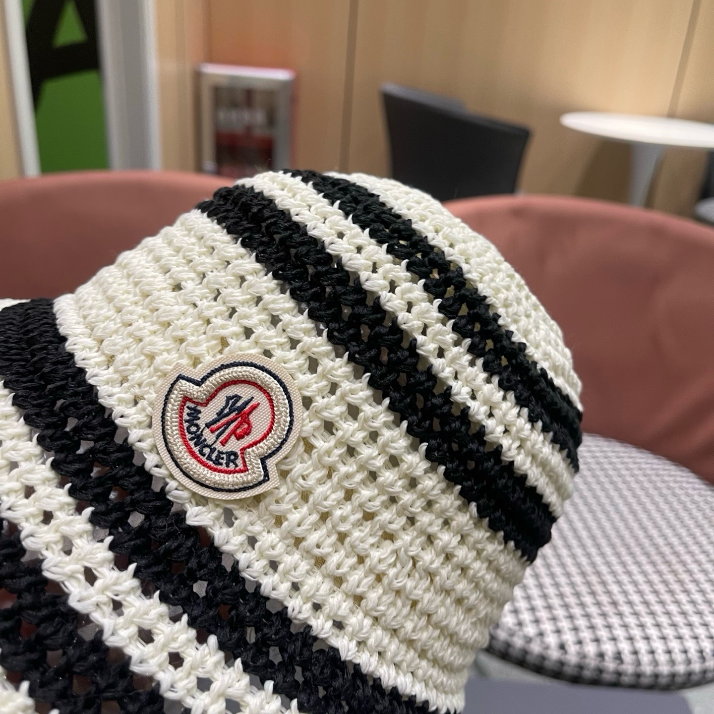 MONCLER（蒙口）日系草编条纹渔夫帽女新款夏季镂空透气显脸小盆帽遮阳防晒帽