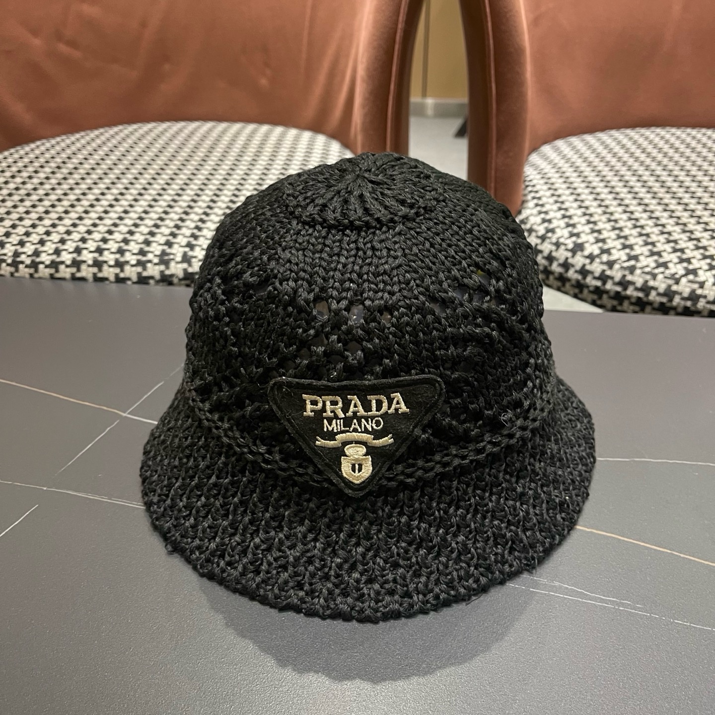 Prada普拉达 橙子家三角标渔夫帽女春夏韩版日系网红盆帽镂空透气减龄草帽