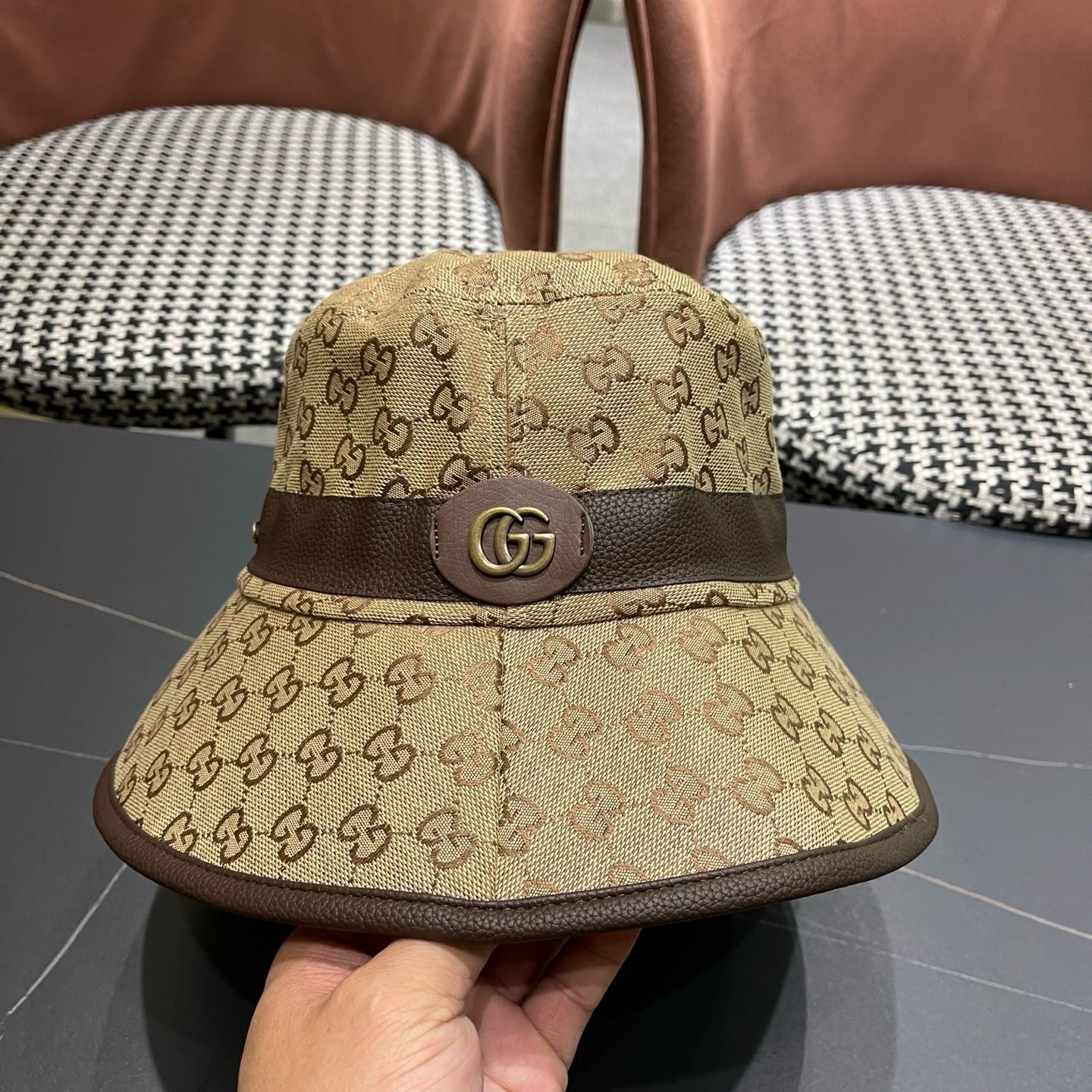 Guc*i古奇经典款原单渔夫帽， 红绿织带，专柜1:1开模订制，原版帆布料+头层牛皮，轻盈透气！质量超赞