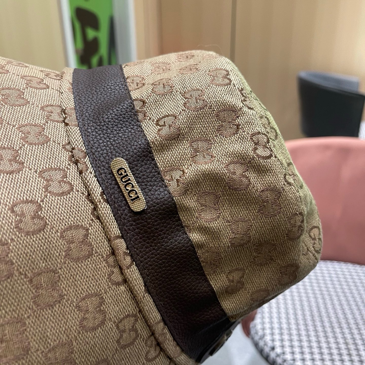 Guc*i古奇经典款原单渔夫帽， 红绿织带，专柜1:1开模订制，原版帆布料+头层牛皮，轻盈透气！质量超赞