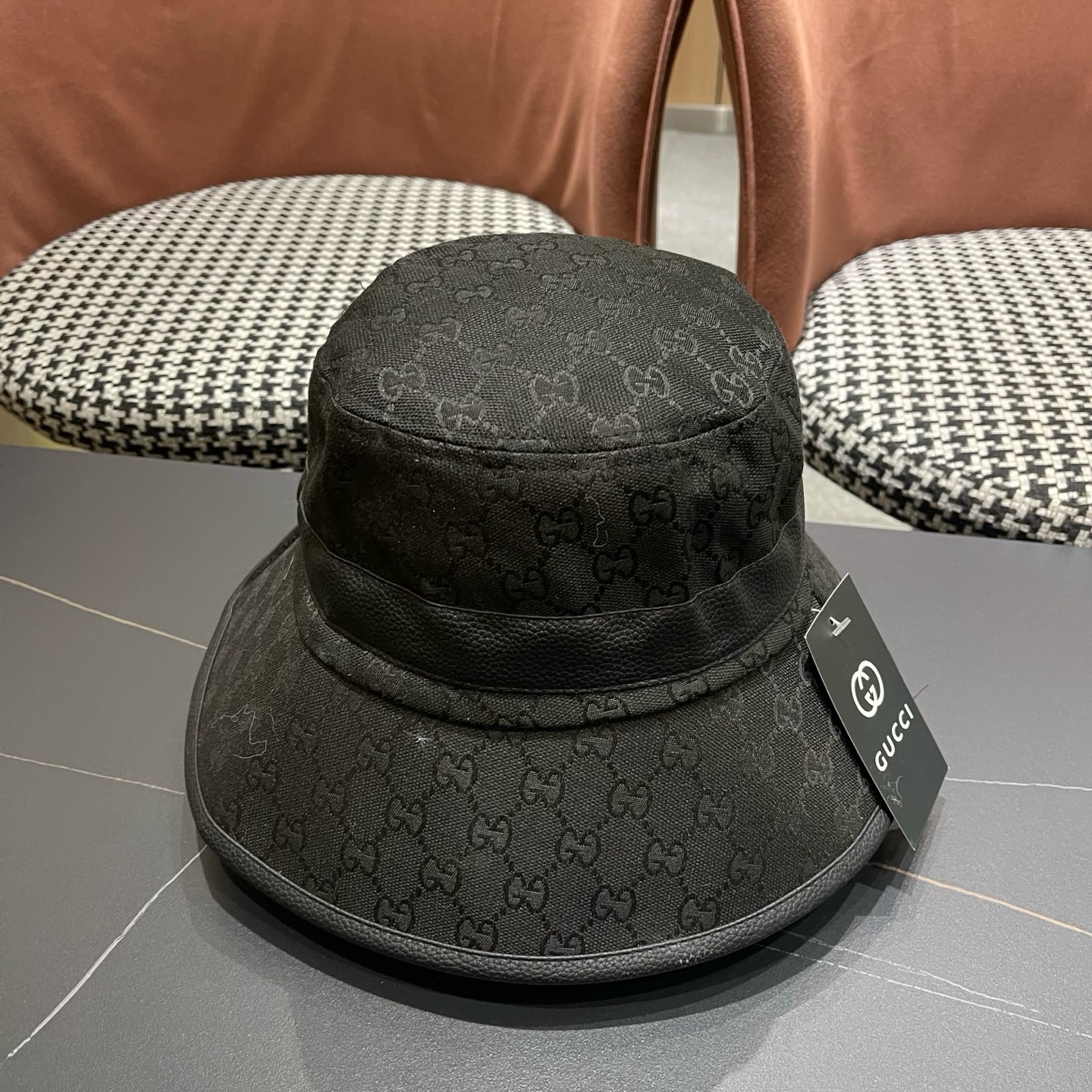 Guc*i古奇经典款原单渔夫帽， 红绿织带，专柜1:1开模订制，原版帆布料+头层牛皮，轻盈透气！质量超赞