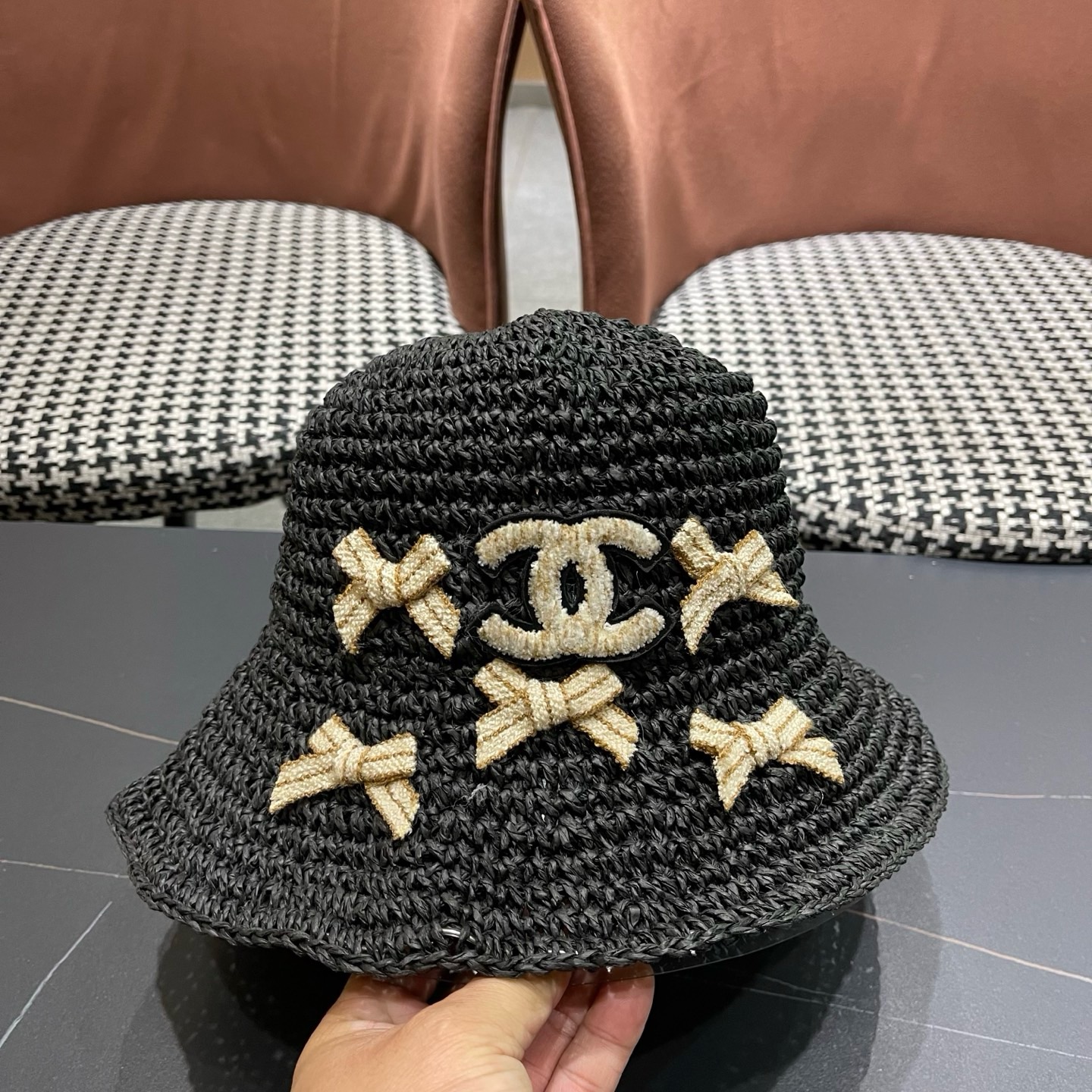 CHANEL香奈儿 夏天手工编织草帽女甜美蝴蝶结出游沙滩防晒帽 显脸小遮阳帽渔夫帽 