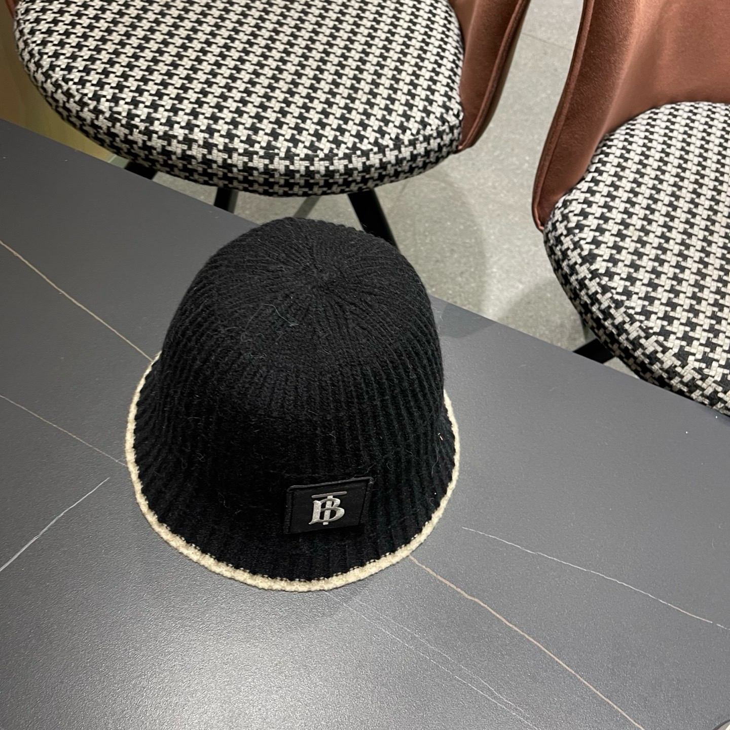 Burberry巴宝莉 四季棉线渔夫帽休闲百搭出游防晒帽日系简约显脸小遮阳帽钟型盆帽