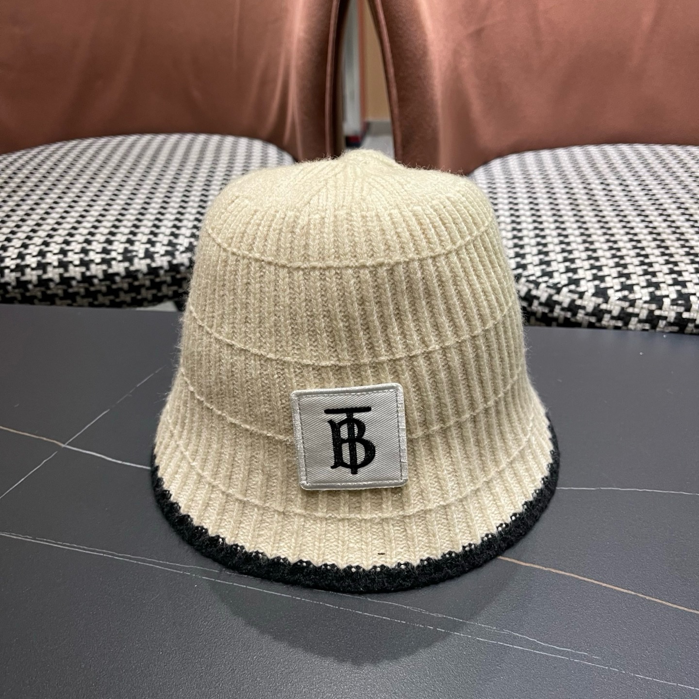 Burberry巴宝莉 四季棉线渔夫帽休闲百搭出游防晒帽日系简约显脸小遮阳帽钟型盆帽