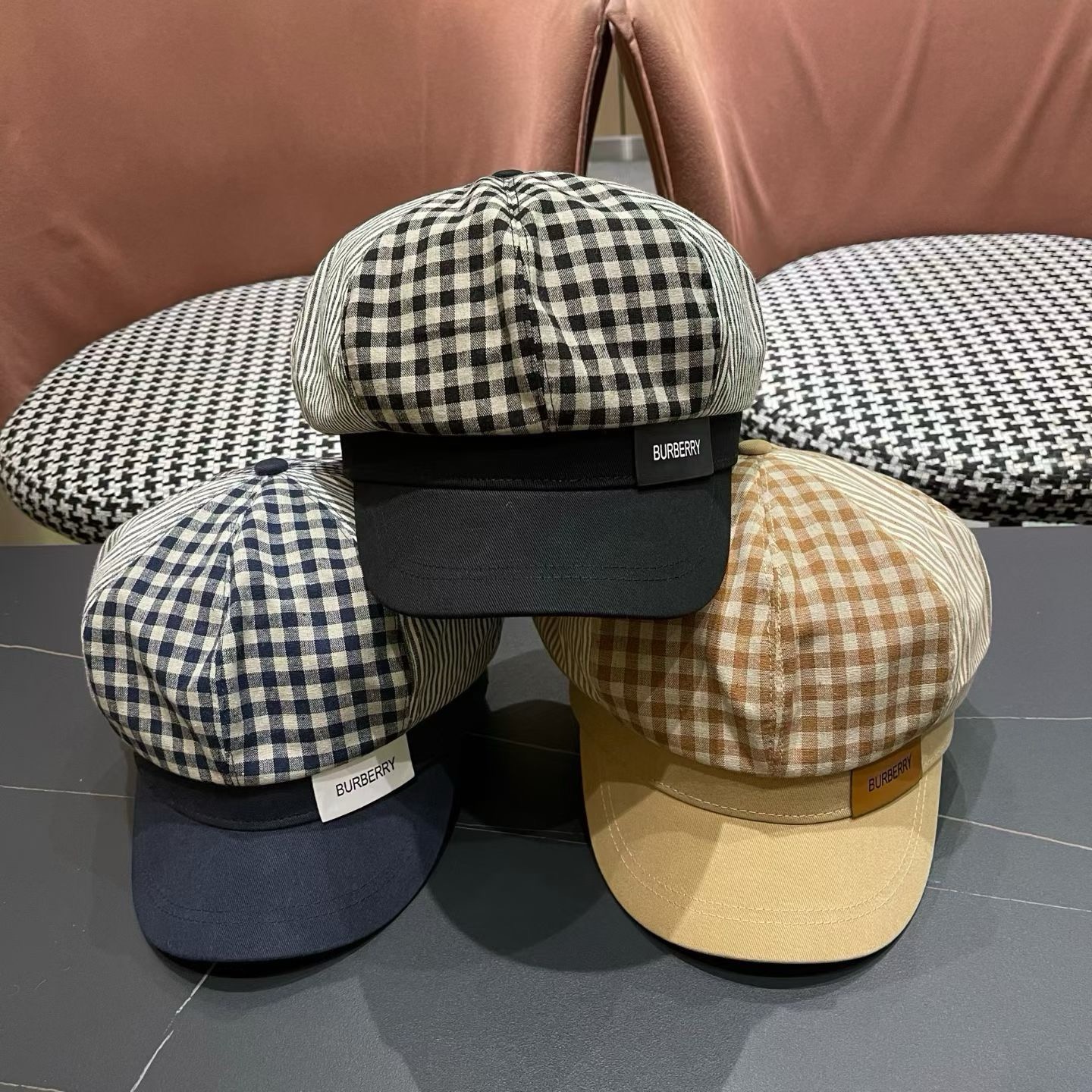 巴宝莉BURBERRY 新款八角帽子女春秋季韩版时尚百搭显脸小报童帽画家帽鸭舌帽格纹