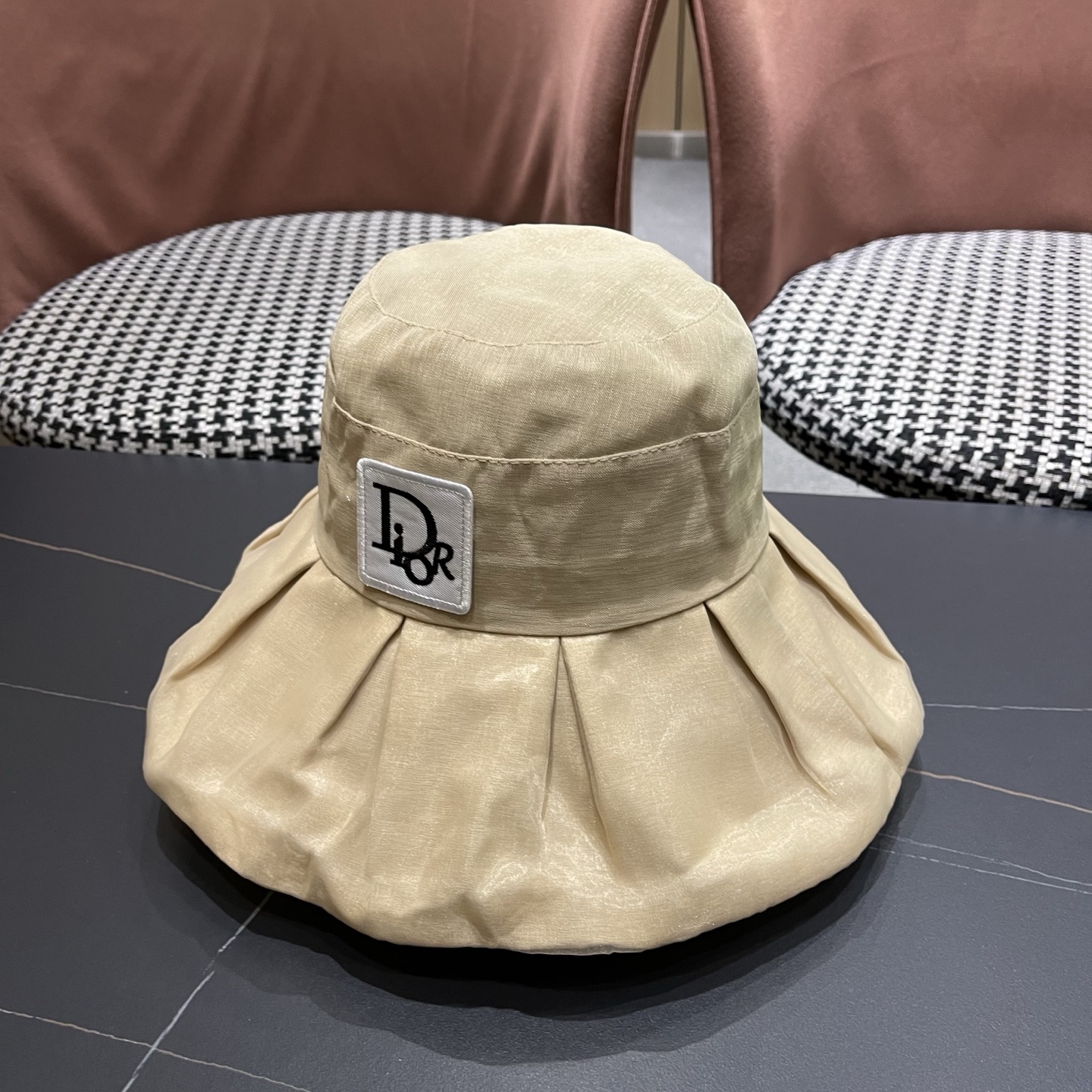 【DIOR迪奥】春夏季新款大帽檐蝴蝶结渔夫帽，可折叠很好搭配，