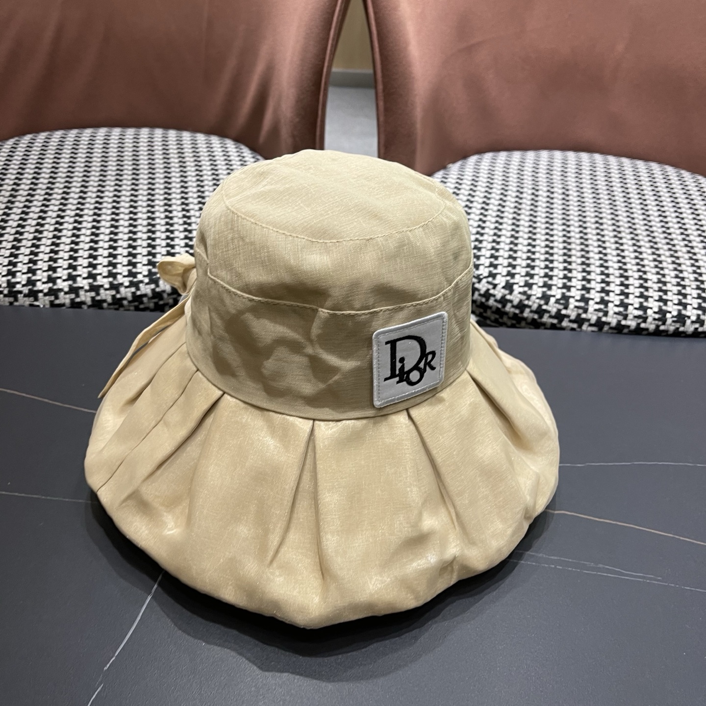 【DIOR迪奥】春夏季新款大帽檐蝴蝶结渔夫帽，可折叠很好搭配，