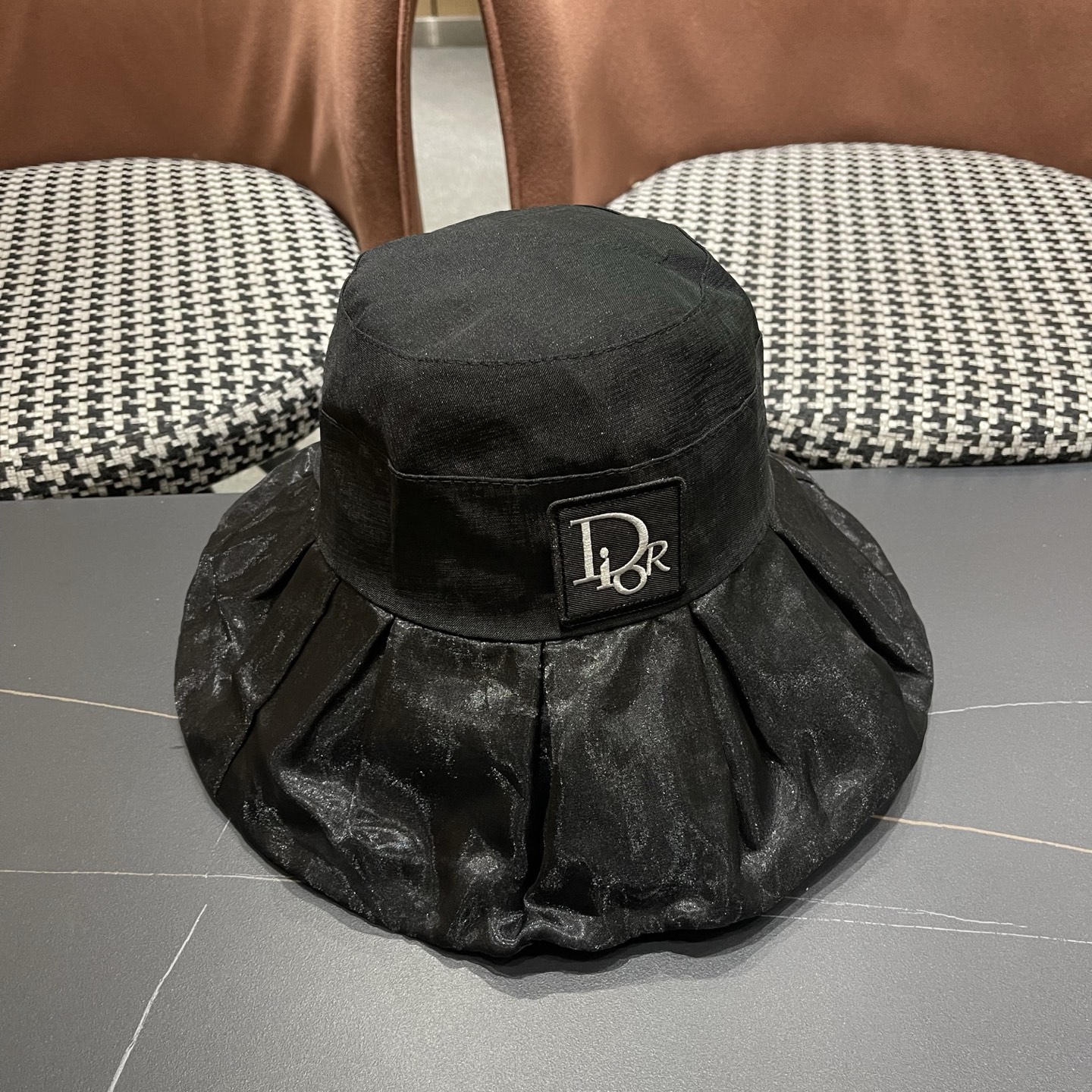 【DIOR迪奥】春夏季新款大帽檐蝴蝶结渔夫帽，可折叠很好搭配，